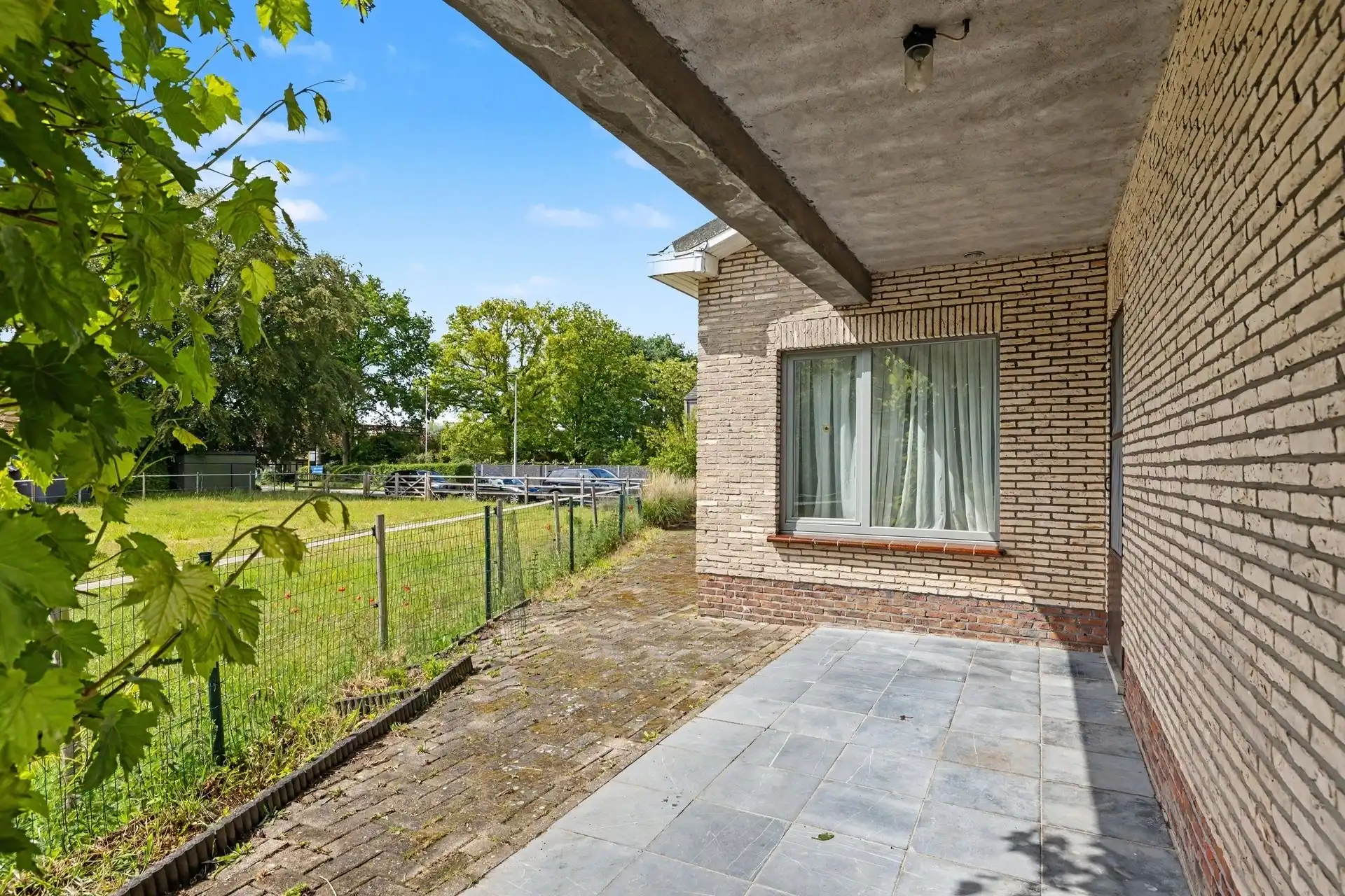 Uitstekend gelegen open bebouwing type bungalow met prachtig uitzicht foto 17
