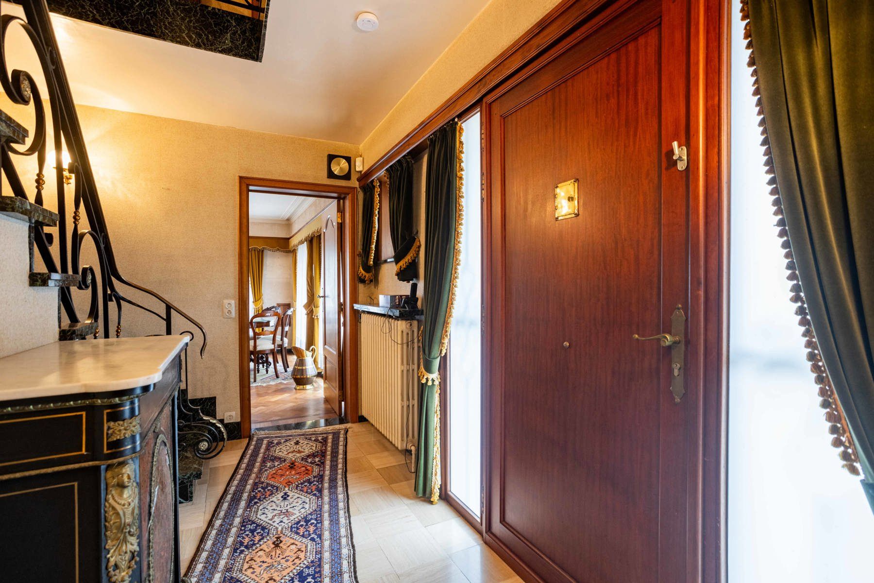 Ruime woning op toplcatie te Aalst!  foto 3