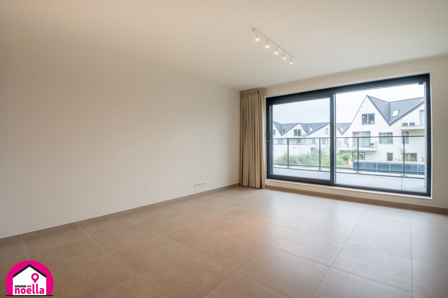 TE HUUR NIEUWBOUWAPPARTEMENT MET 2 SLAAPKAMERS TE WESTENDE foto 3