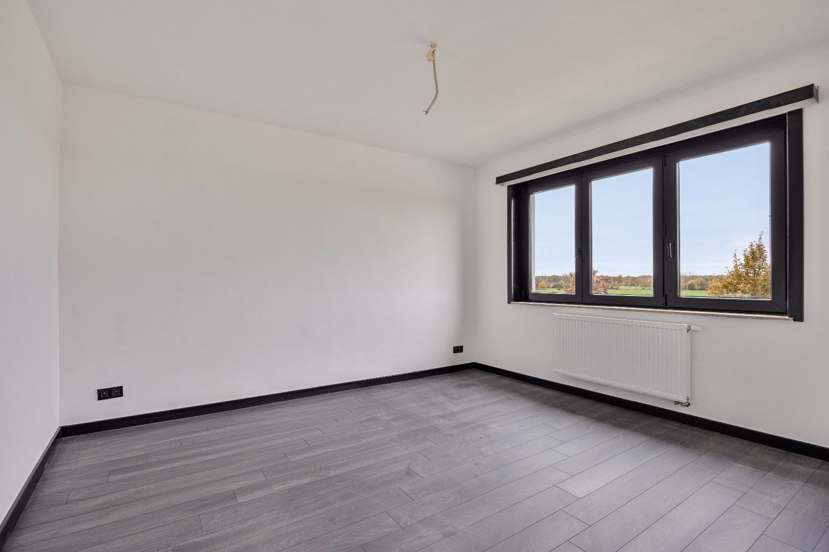 Gerenoveerde woning, 3 slpk, 190m², 7a94ca, Z-O gericht perceel foto 23