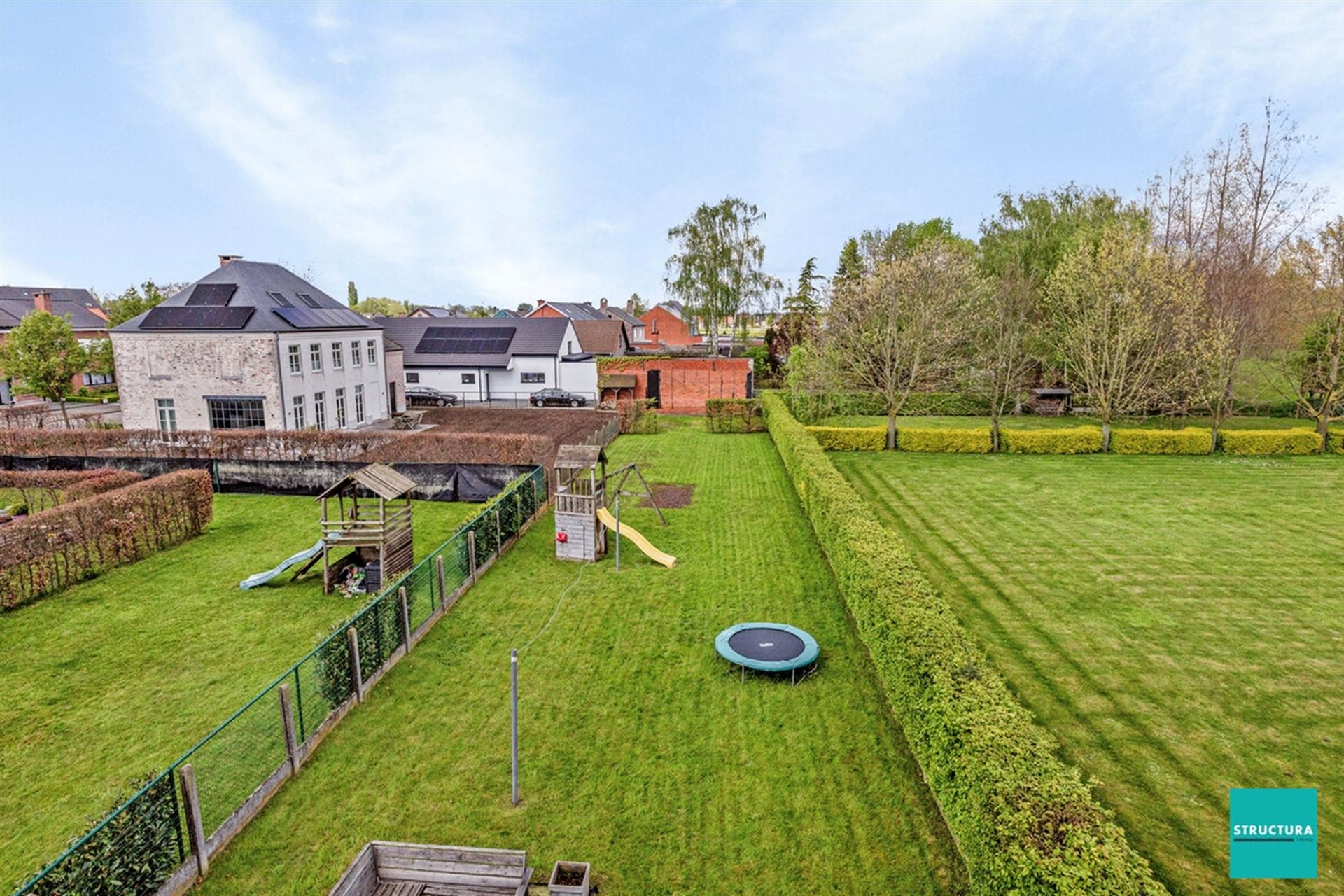 opbrengsteigendom met 2 vergunde appartementen + tuin foto 29