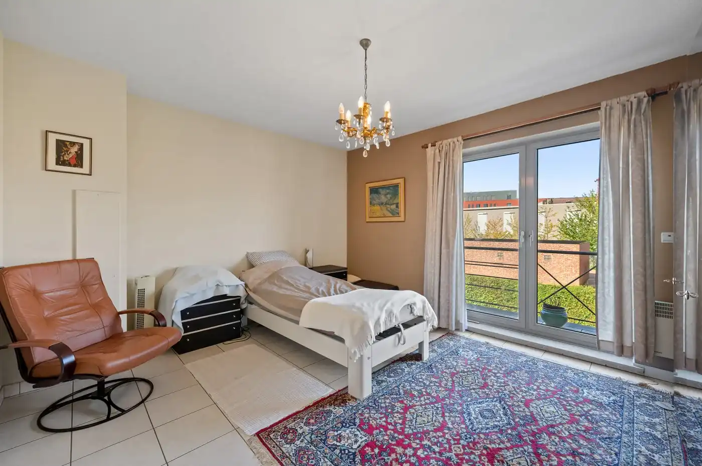 Ruim appartement met veel lichtinval, 2 slaapkamers, garage en kelder foto 11