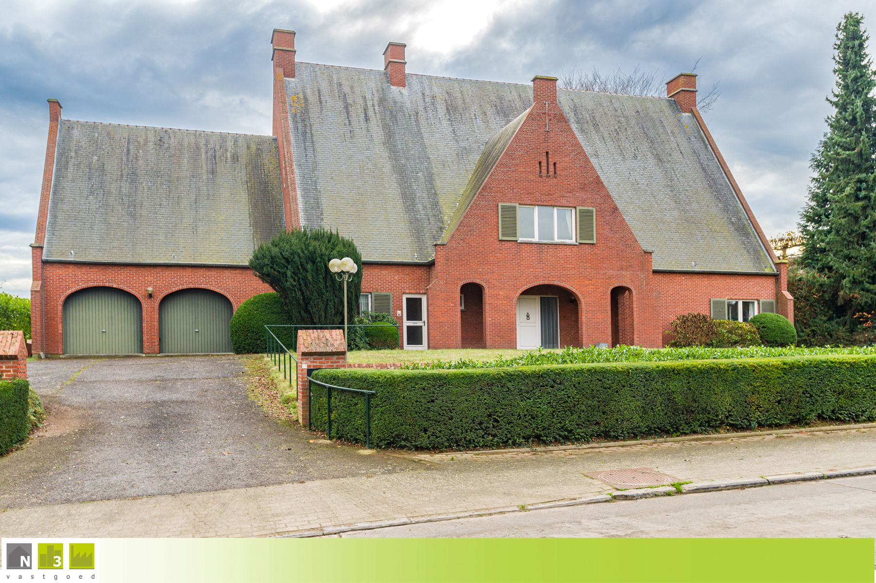 Commercieel te koop foto {{pictureIndex}}