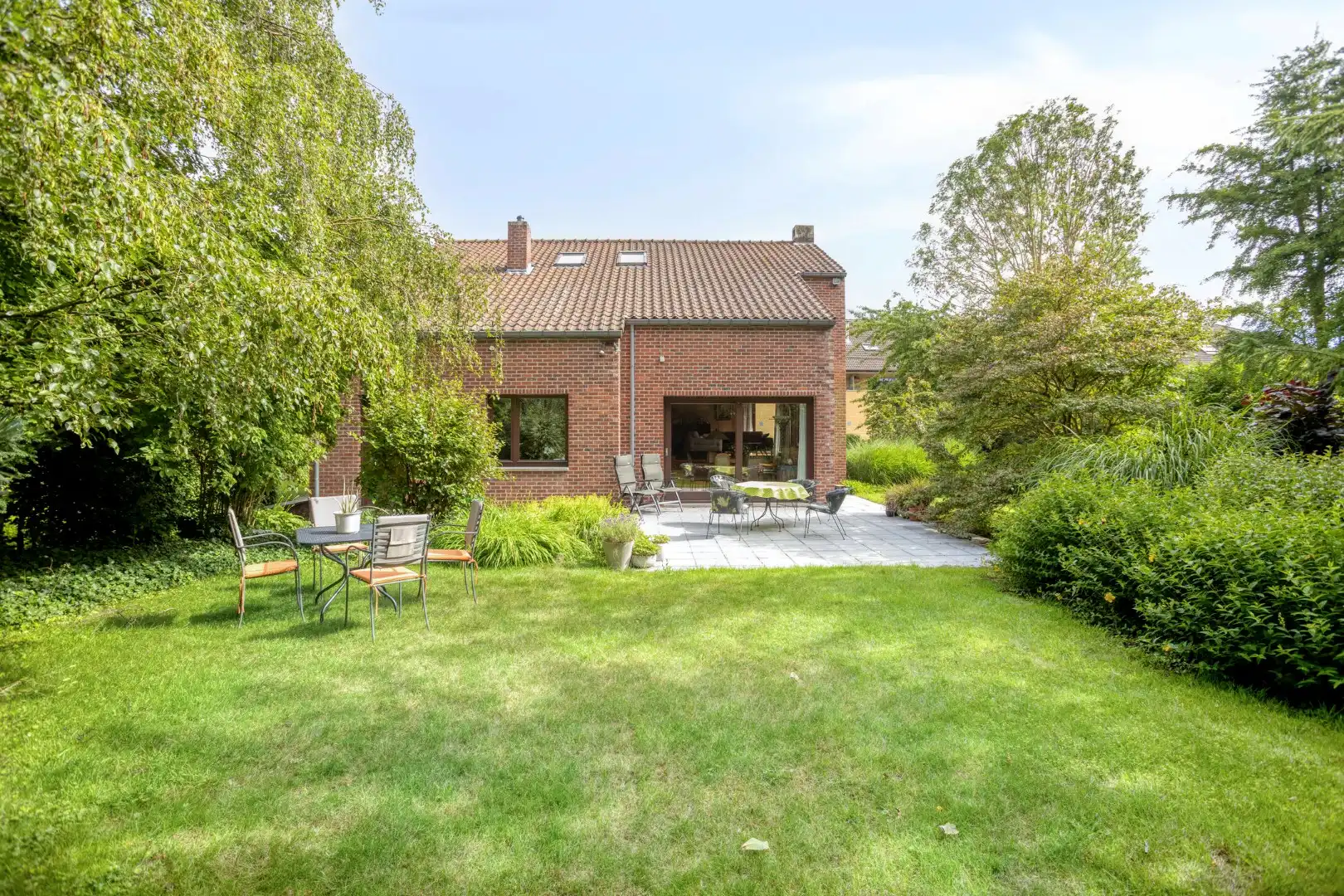 Instapklare villa met prachtige tuin op wandelafstand van het stadscentrum van Tongeren foto 27