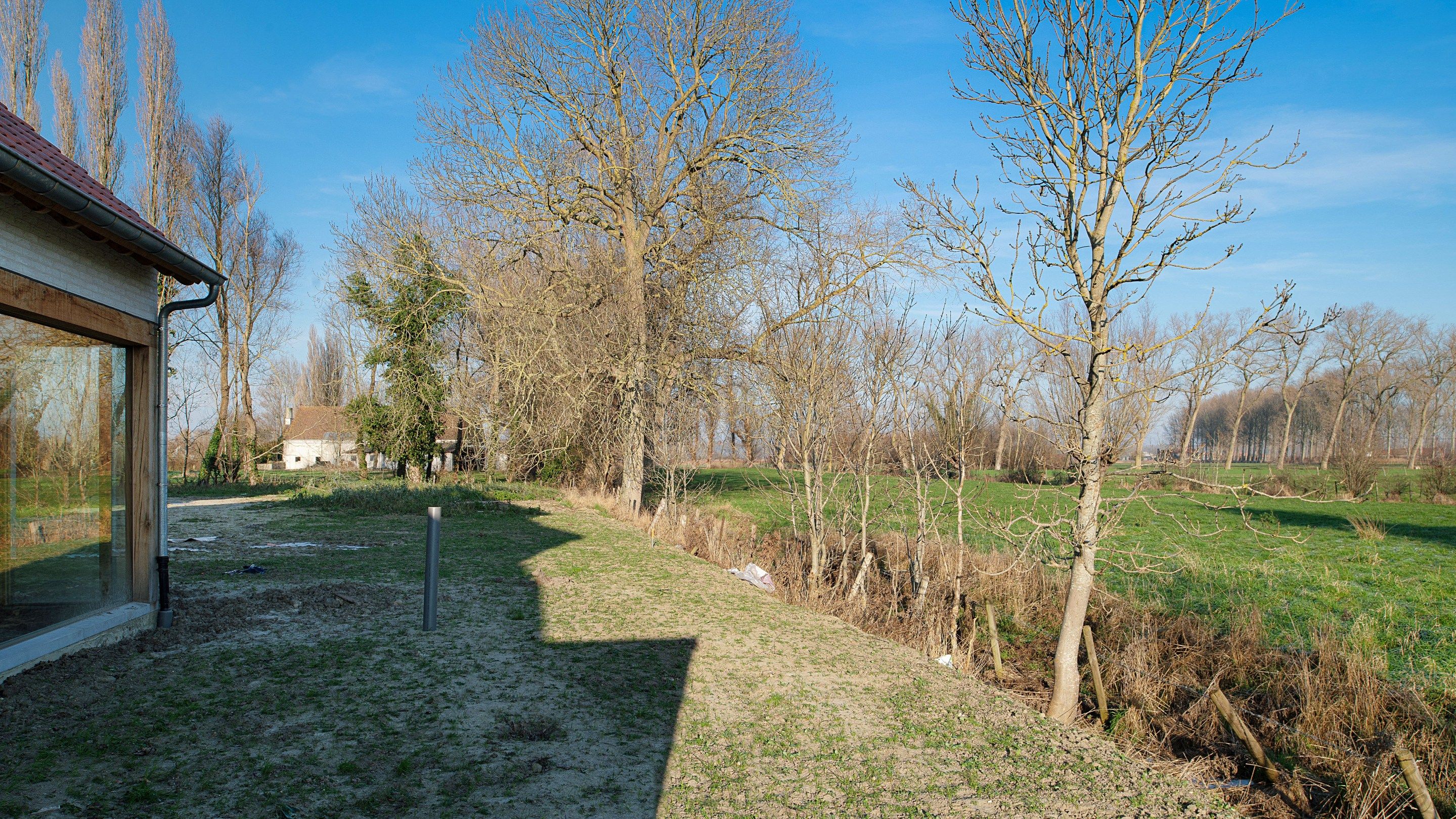 Nieuwbouw woning rustig gelegen te Lapscheure. foto 7