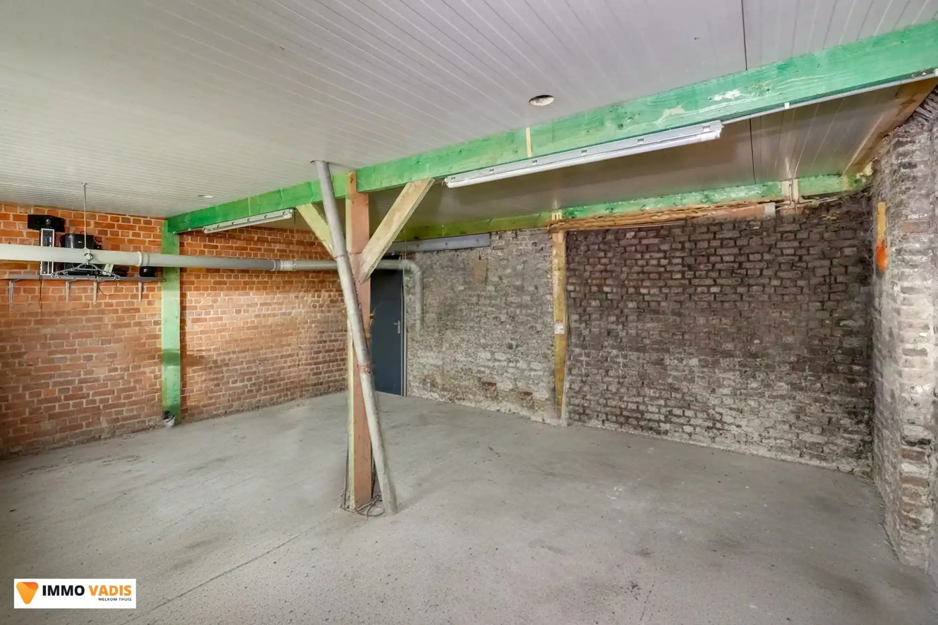 Commerciële ruimte in het bruisend hart van Sint-Truiden foto 11