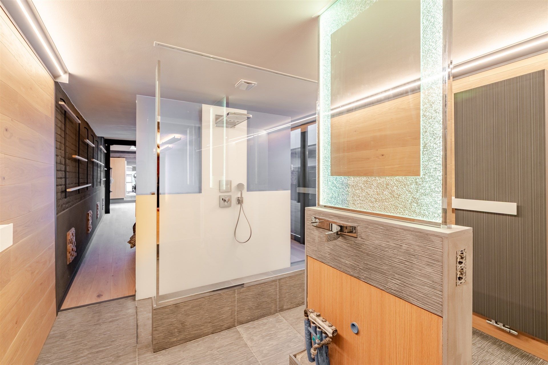 Unieke loft (290m²) met atelier, studio, tuin én magazijn (200m²) foto 9