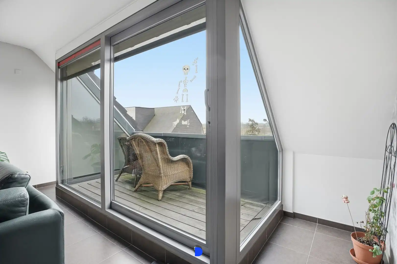 Zeer ruim dakappartement met leuke indeling foto 15