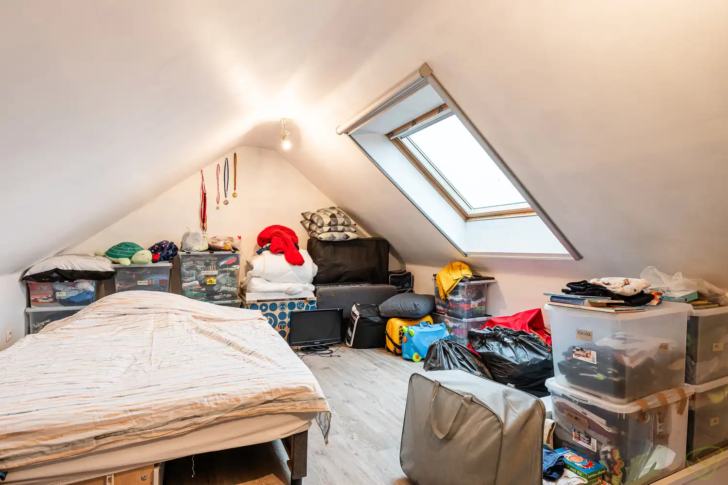 Ruime woning langsheen de Nekke te Zomergem. foto 23