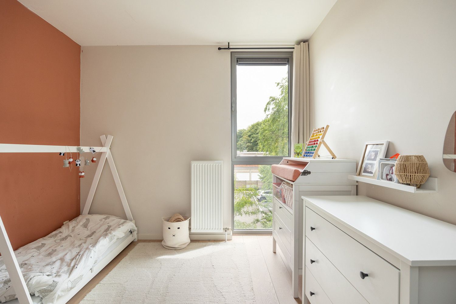 Energiezuinig (EPC A!) en verhuurd 2 slk-appartement (90m²) in een kwaliteitsvol en recent gebouw op de grens Mortsel/Berchem met optionele ondergrondse parking foto 15