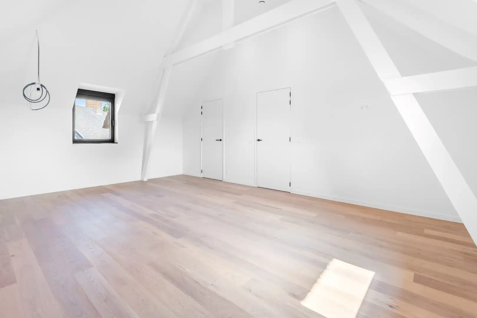 Prachtige nieuwbouw villa met zwembad in een rustige omgeving foto 17