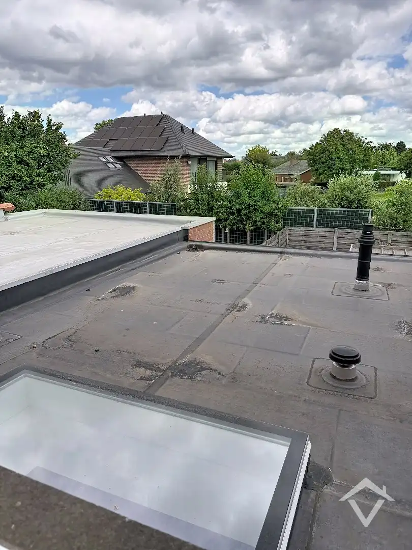 Instapklare woning met twee slaapkamers en terrastuin op één uiterst centrale ligging te Roeselare foto 17