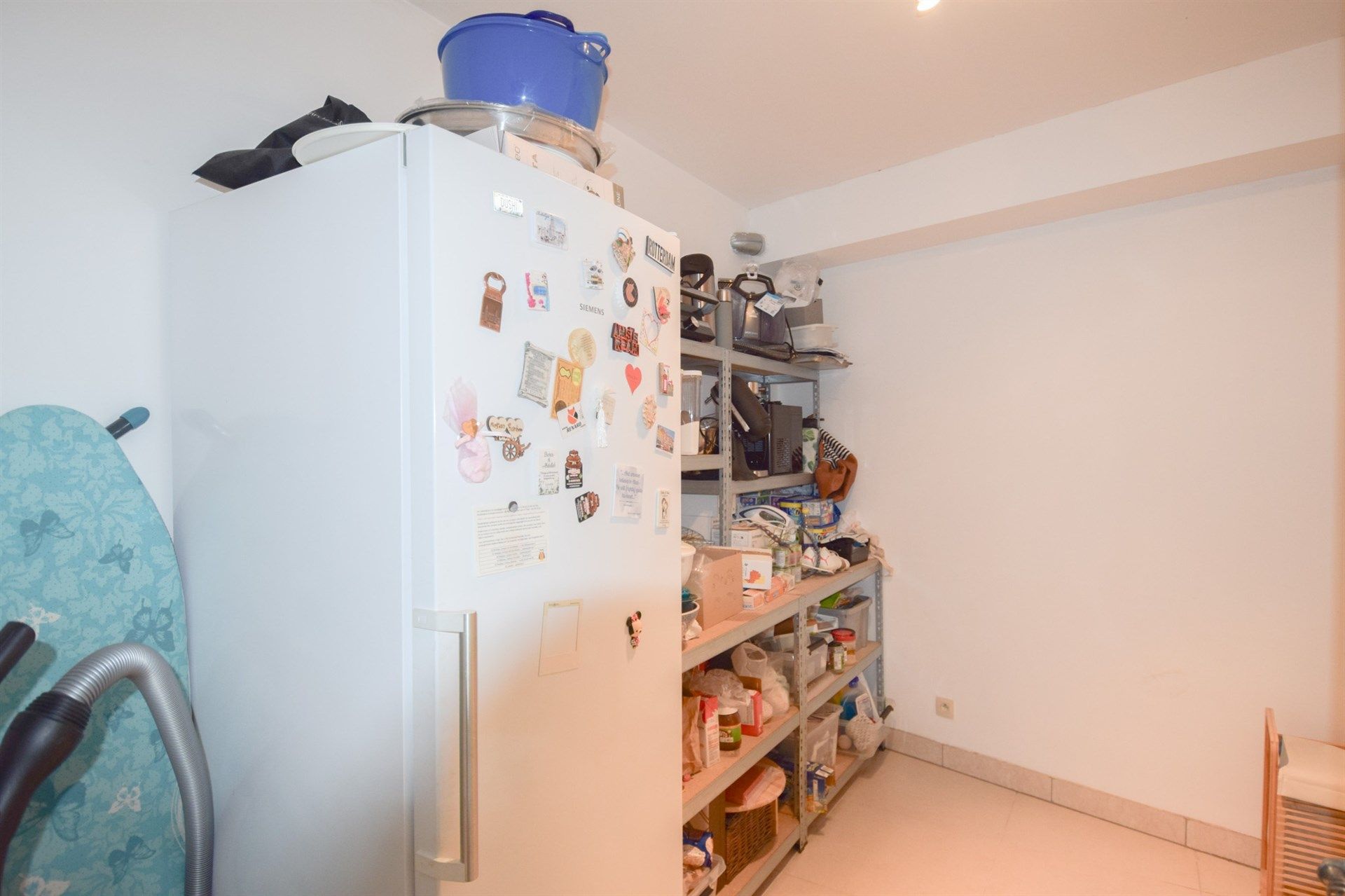 Twee slaapkamer appartement centraal gelegen in de dorpskern van Sint-Gillis-Waas! foto 6