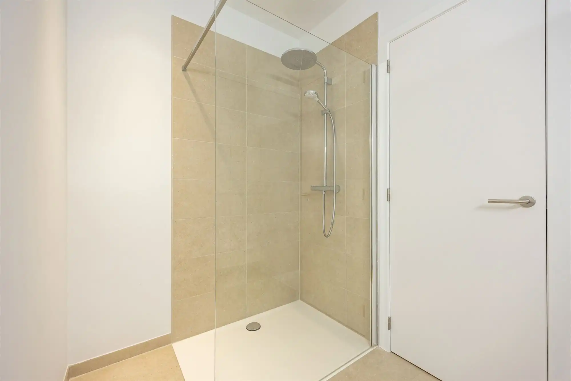 Energiezuinig appartement met 2 slaapkamers en zonnig terras foto 13