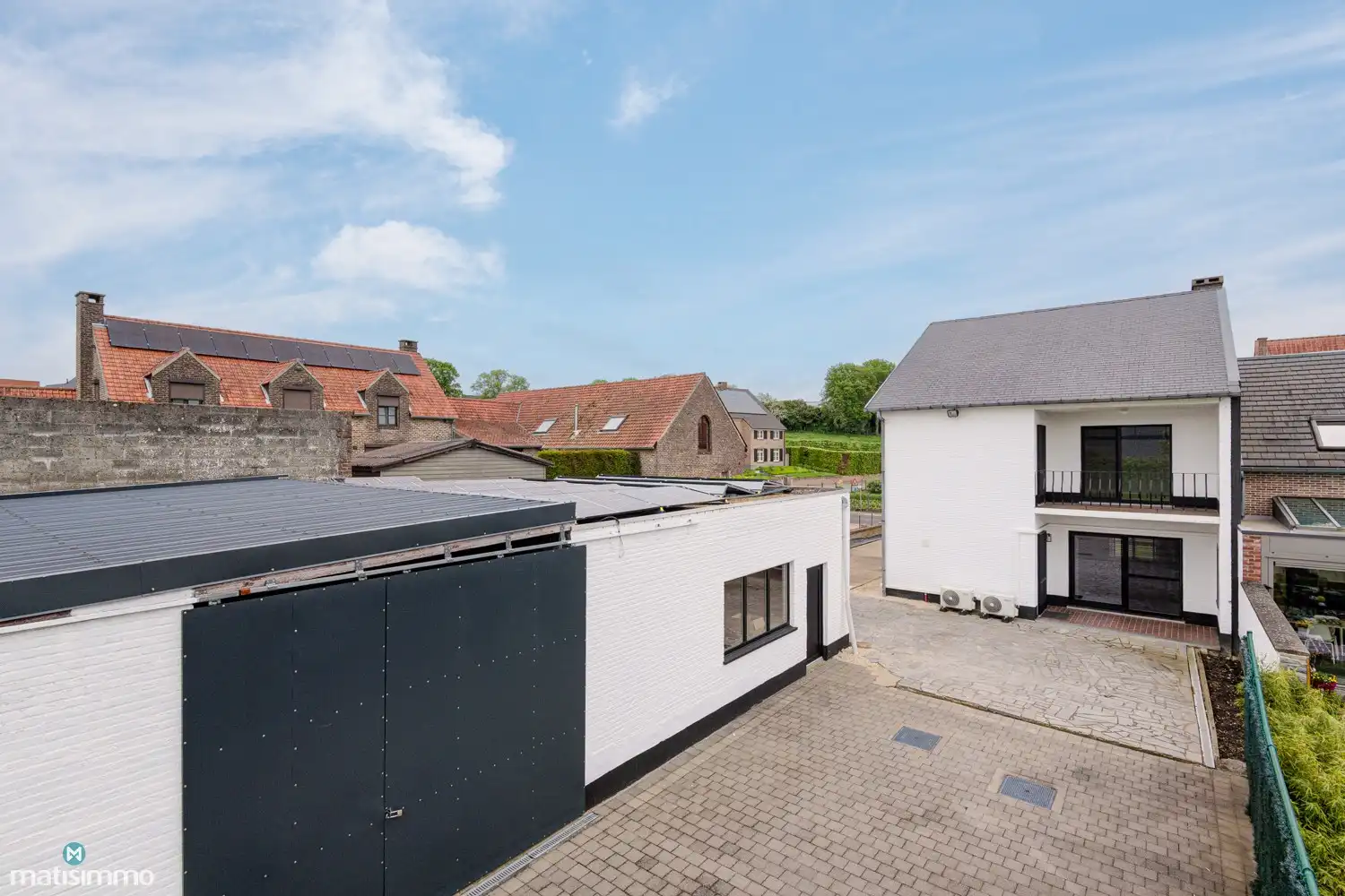 VOLLEDIG GERENOVEERDE EN ENERGIEZUINIGE WONING MET DUBBELE GARAGE EN OPSLAGRUIMTE IN HERDEREN foto 42