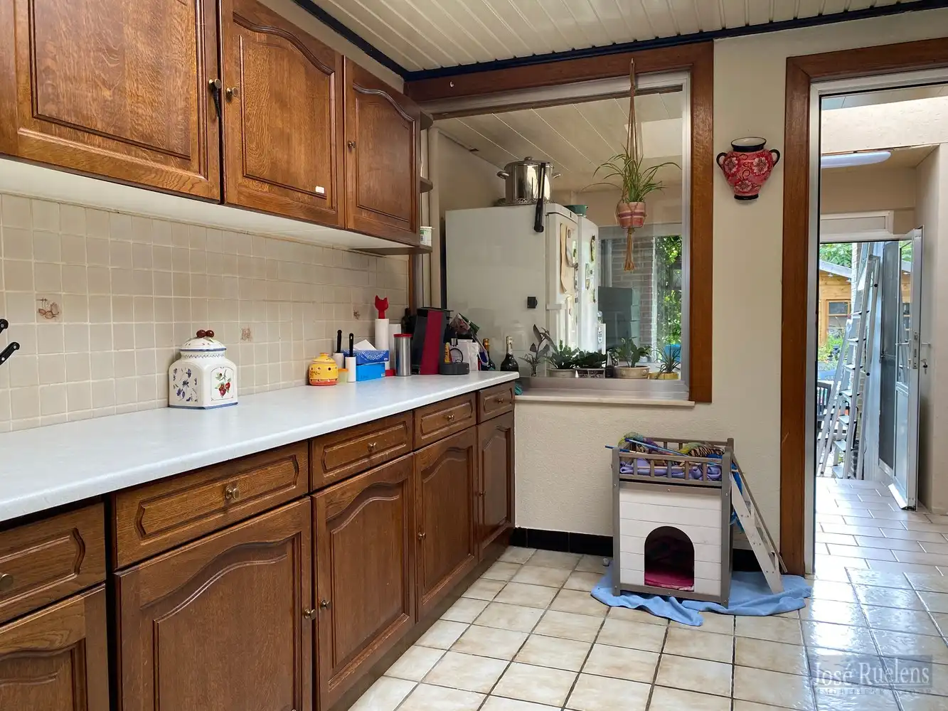 Uitstekend gelegen gezinswoning met aangename stadstuin foto 10