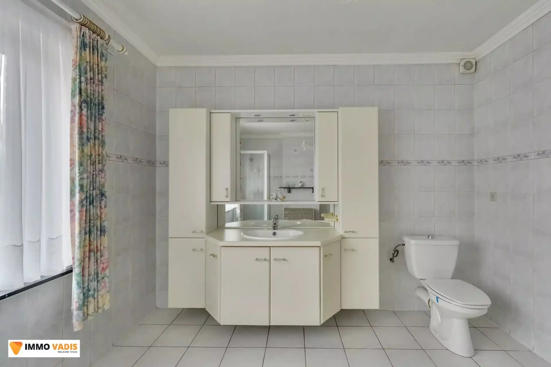 Charmante woning met 2 slaapkamers, garage én magazijn foto 11