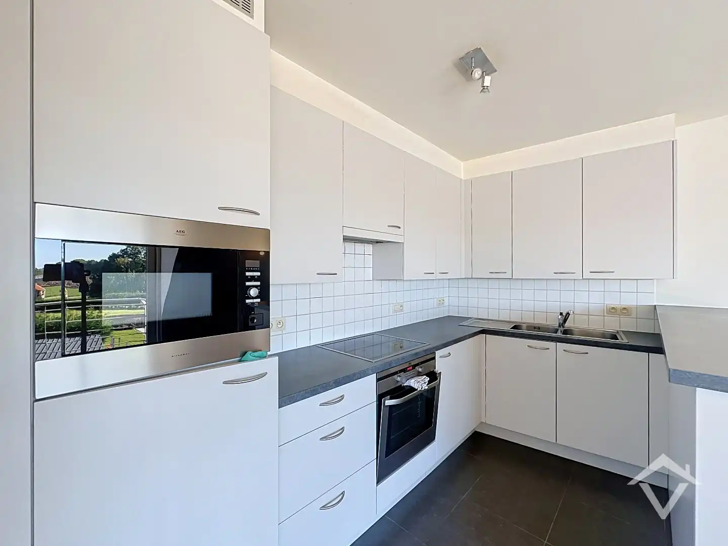 Geïnstalleerd en lichtrijk appartement met twee slaapkamers te Zevekote, Gistel foto 6