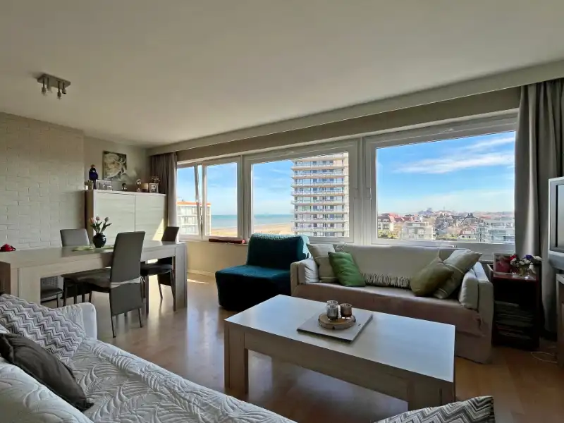 STUDIO MET SLAAPHOEK EN EEN DYNAMISCH UITZICHT foto 2