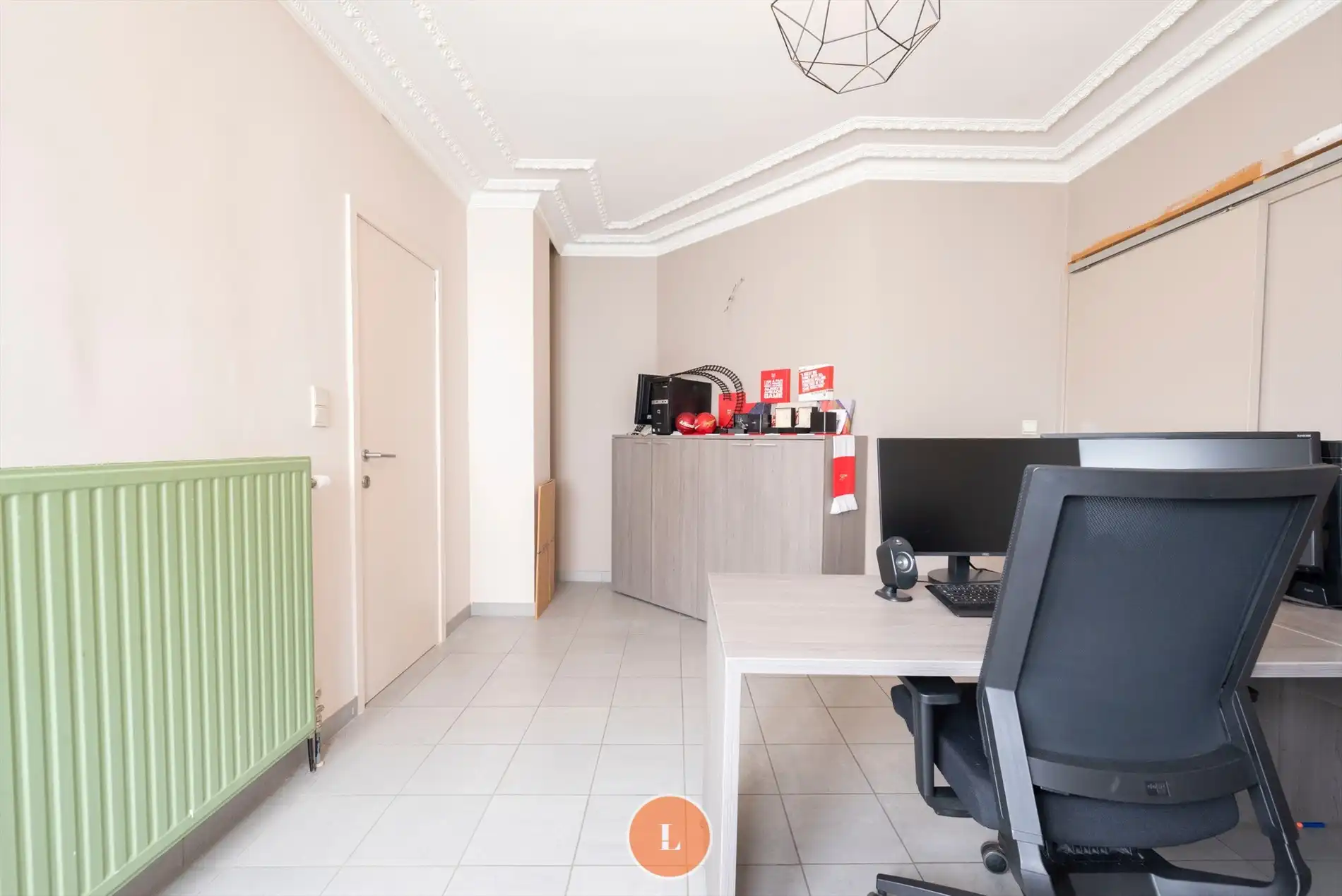 Prachtige villa met praktijkruimte en zonnepanelen op toplocatie in Menen foto 15