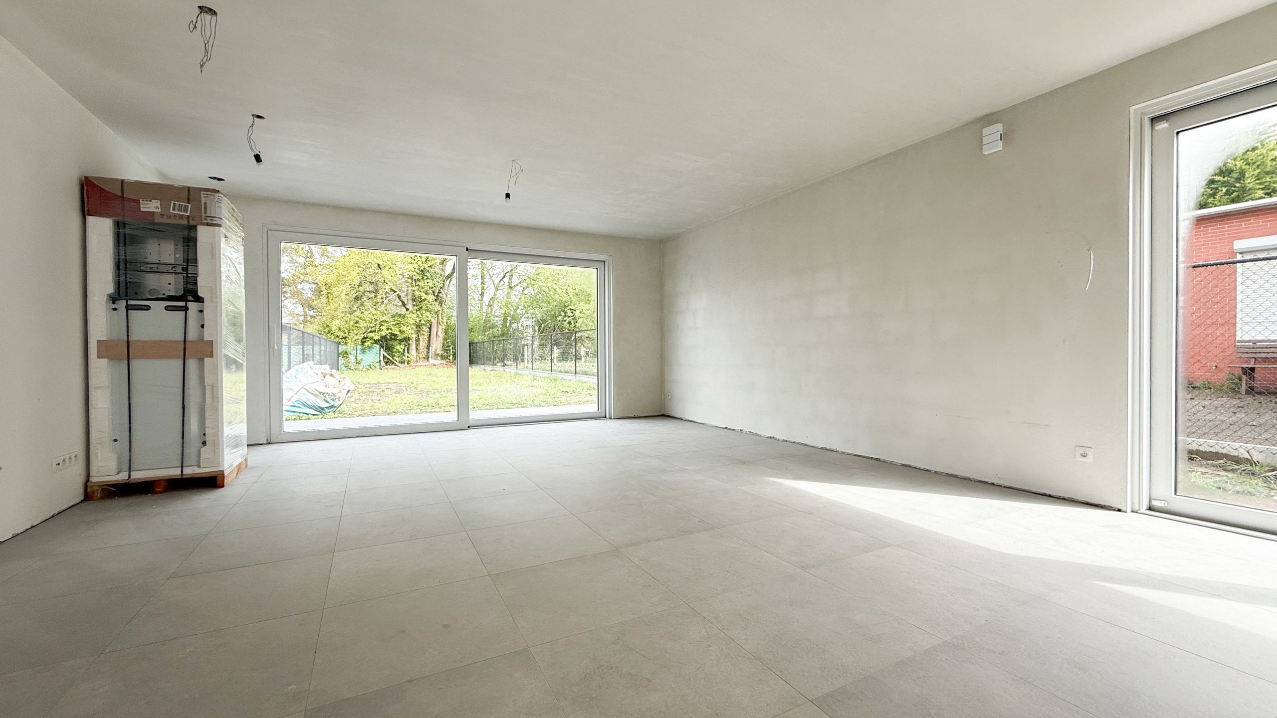 Nieuwbouwwoning (casco+) met 3 slpkms, terras en ruime tuin! foto 5