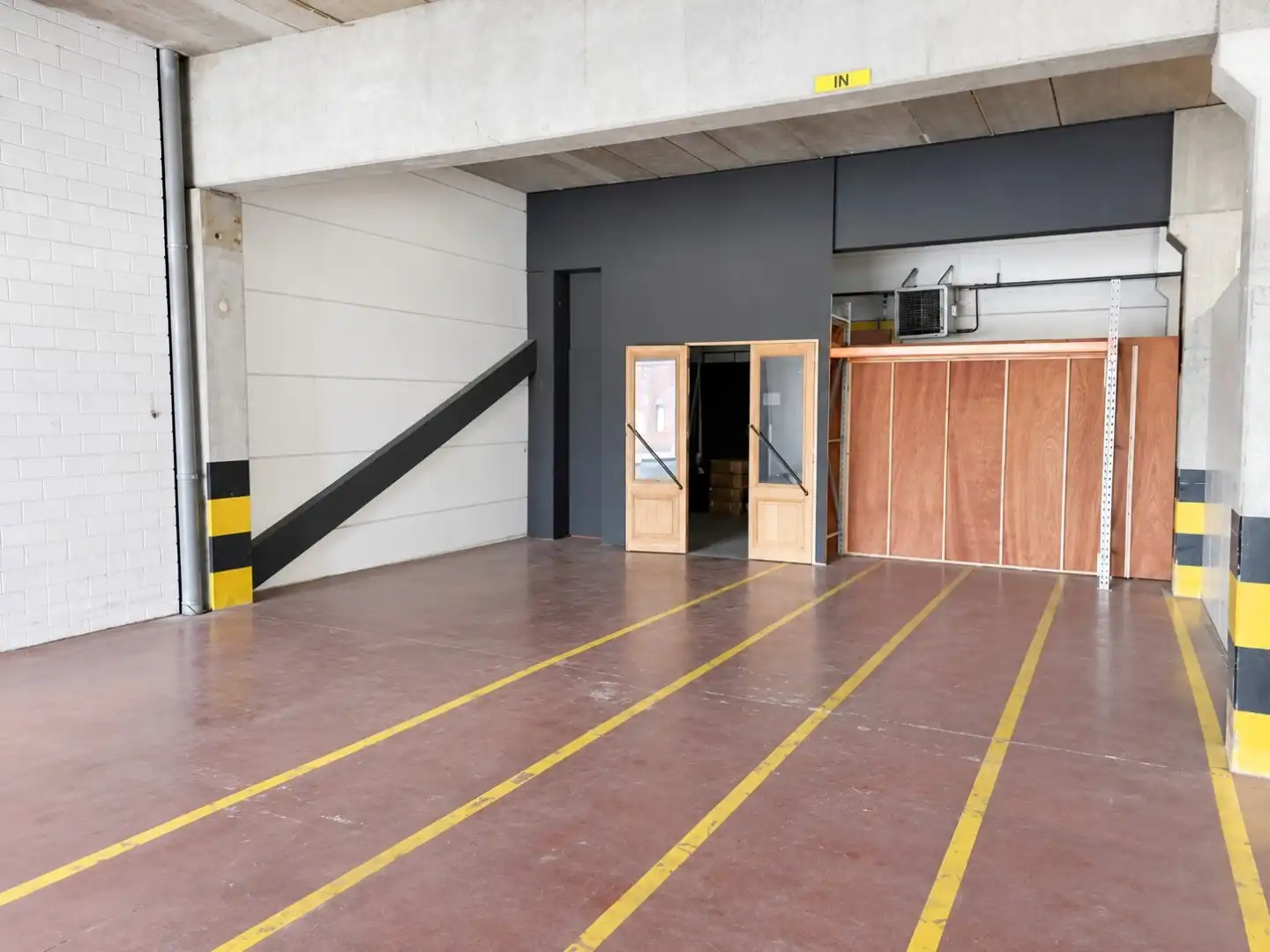Magazijn van 240m² foto 5