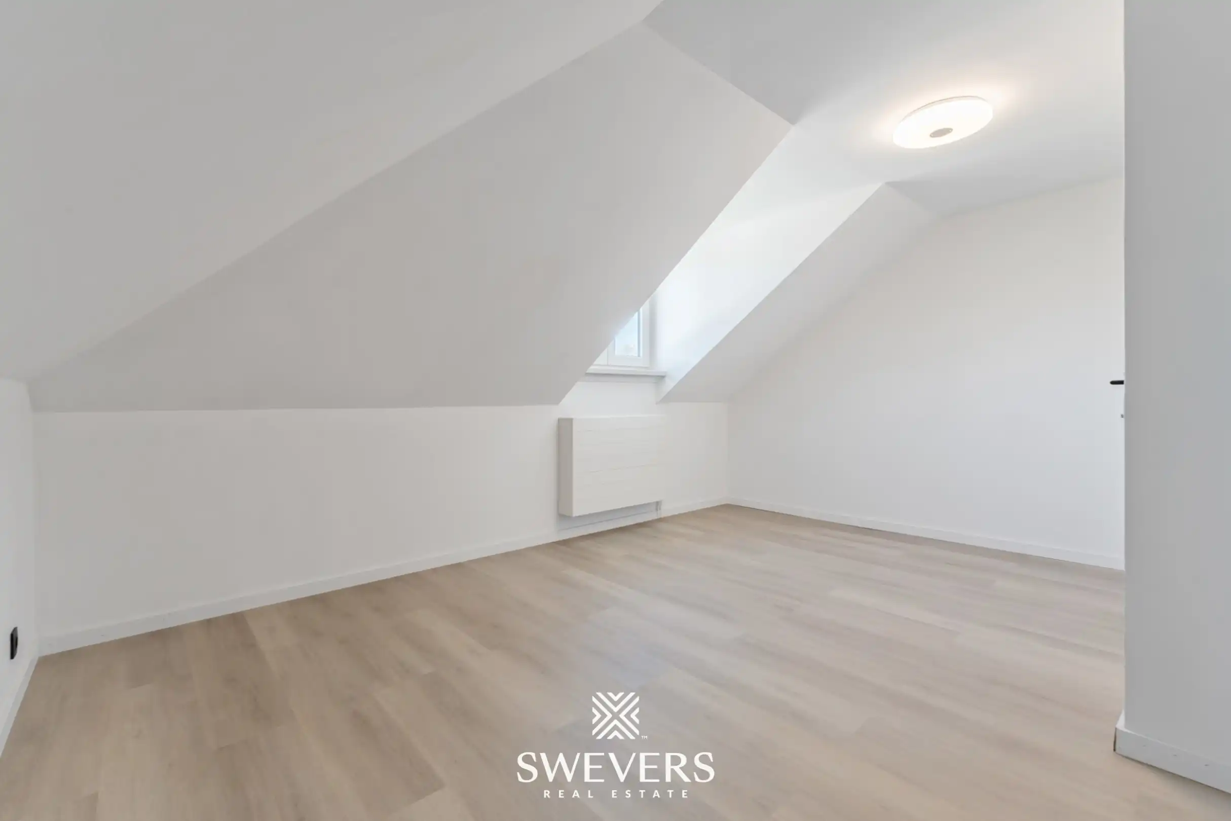 Instapklaar appartement met 2 slaapkamers en garagebox in Koersel  foto 11