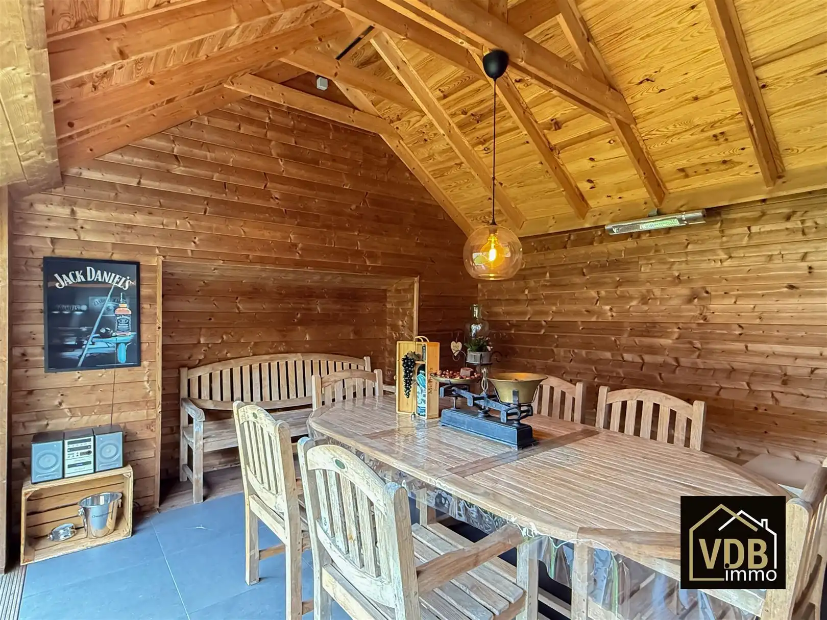 Instapklare halfopen bebouwing met 3 slaapkamers foto 78