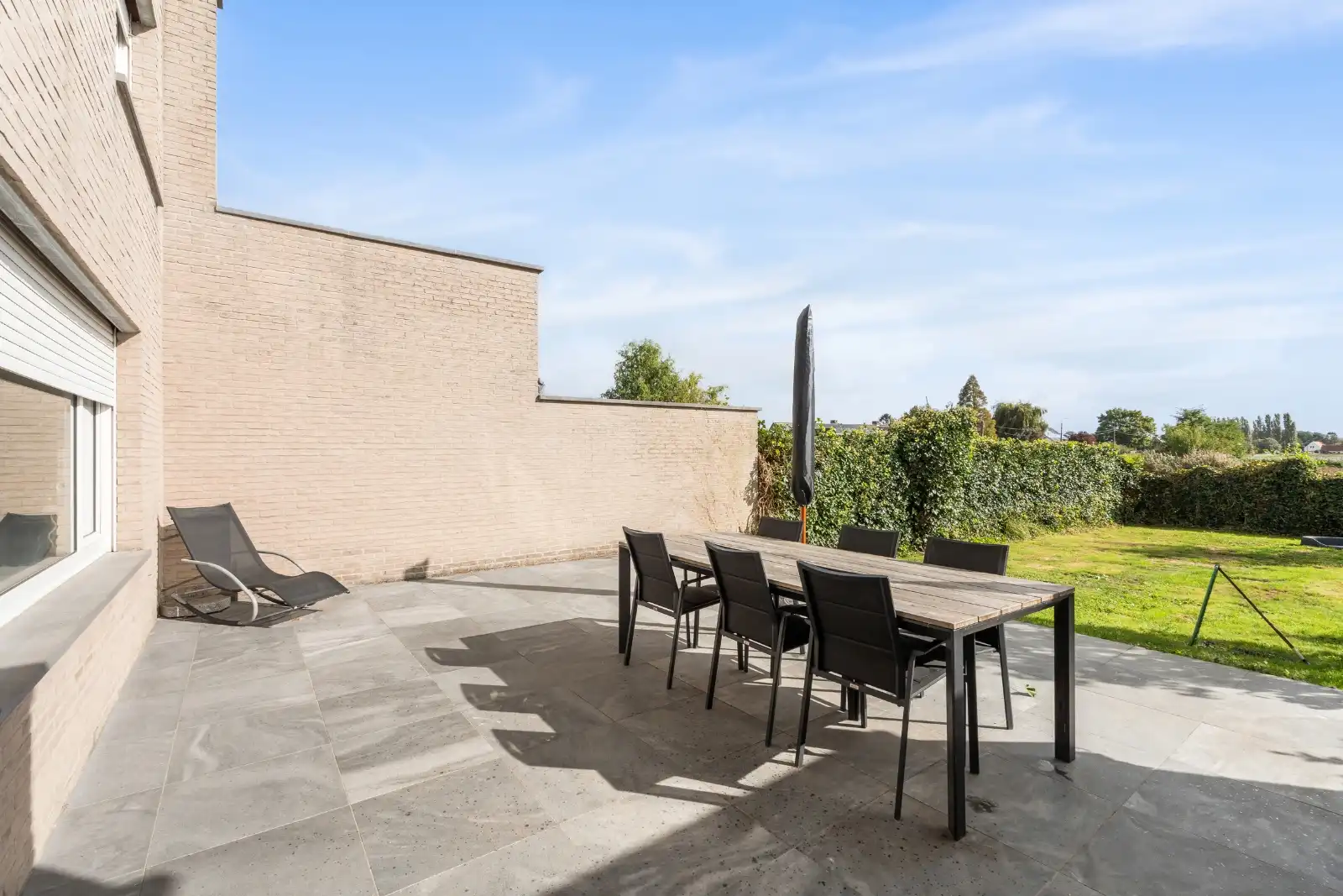 Kijkdag 24/10/2026! Knusse gezinswoning met ruim terras 42m2! foto 2