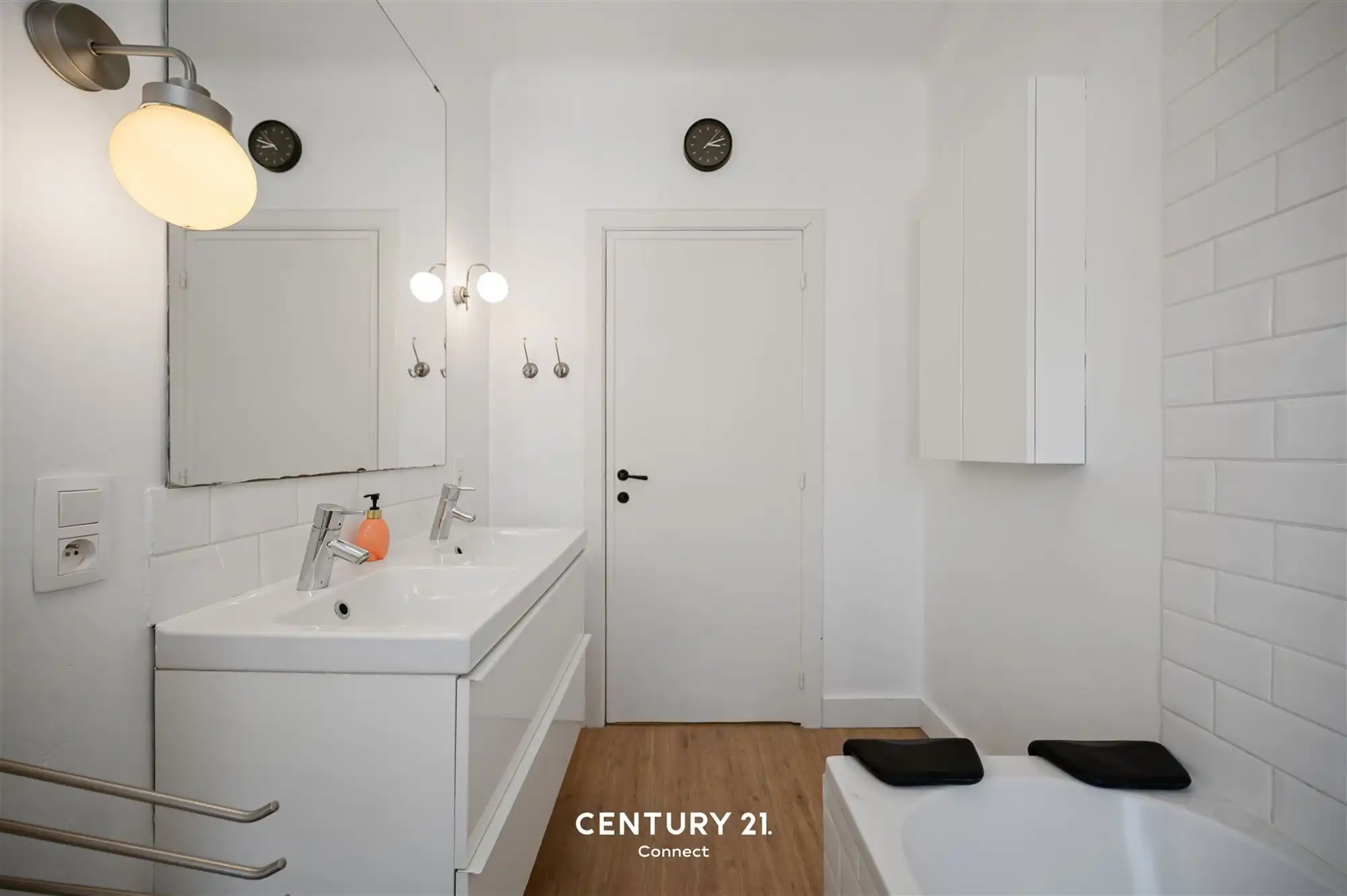 Instapklare rijwoning met tuin. foto 14
