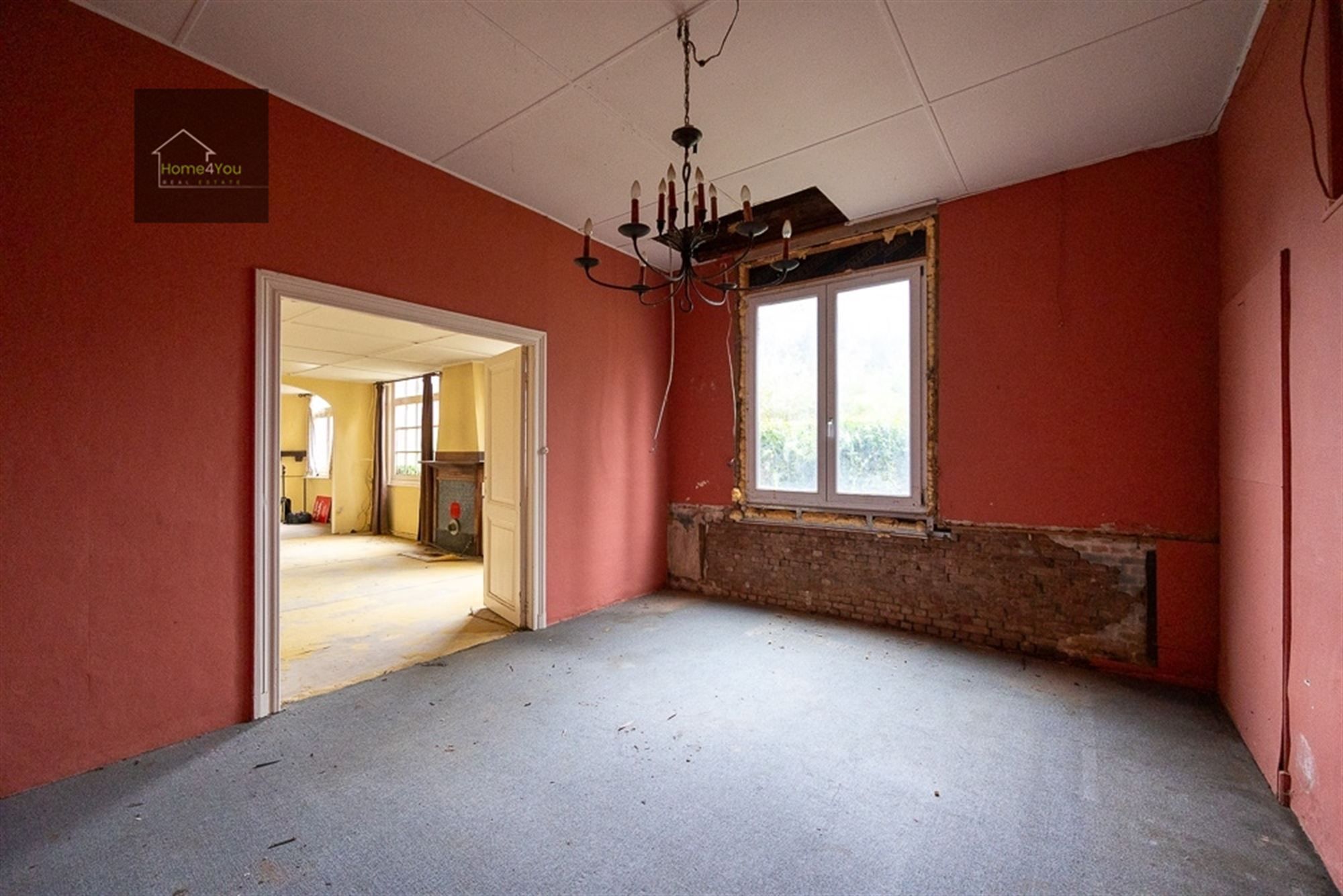 Te Renoveren Woning foto 18