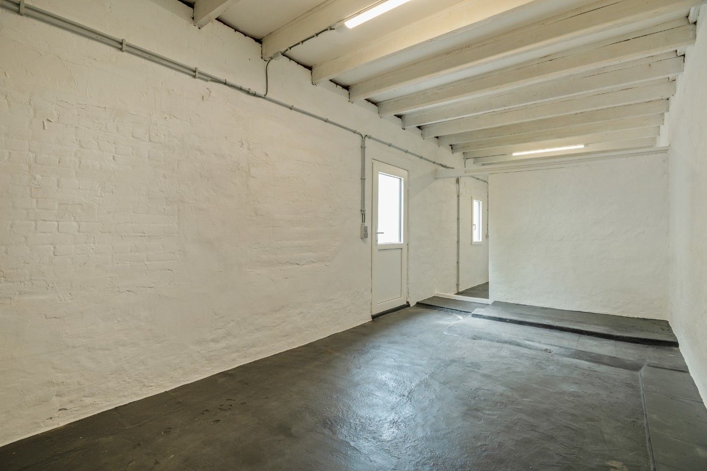 Volledig gerenoveerde, instapklare woning met 3 slpk., tuintje en garage foto 29