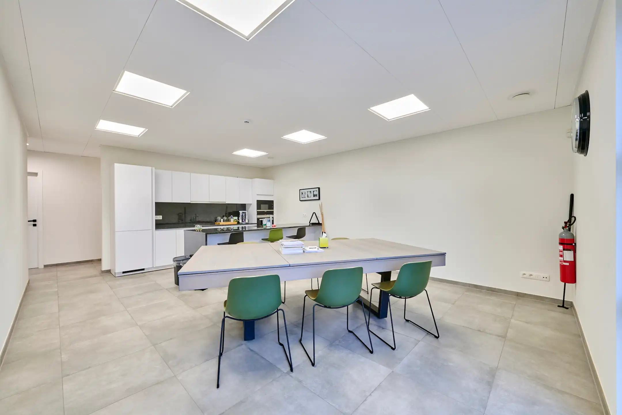 Multifunctioneel bedrijfsgebouw op Genk-Zuid foto 15