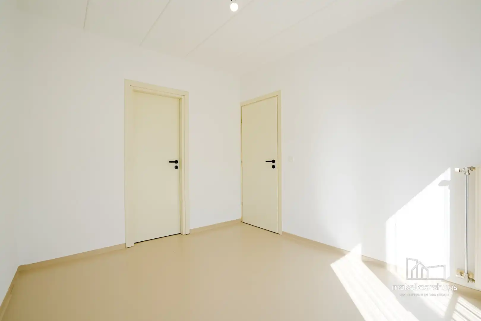 Centraal gelegen en lichtrijk  1 slaapkamerappartement nabij de Zuid foto 12