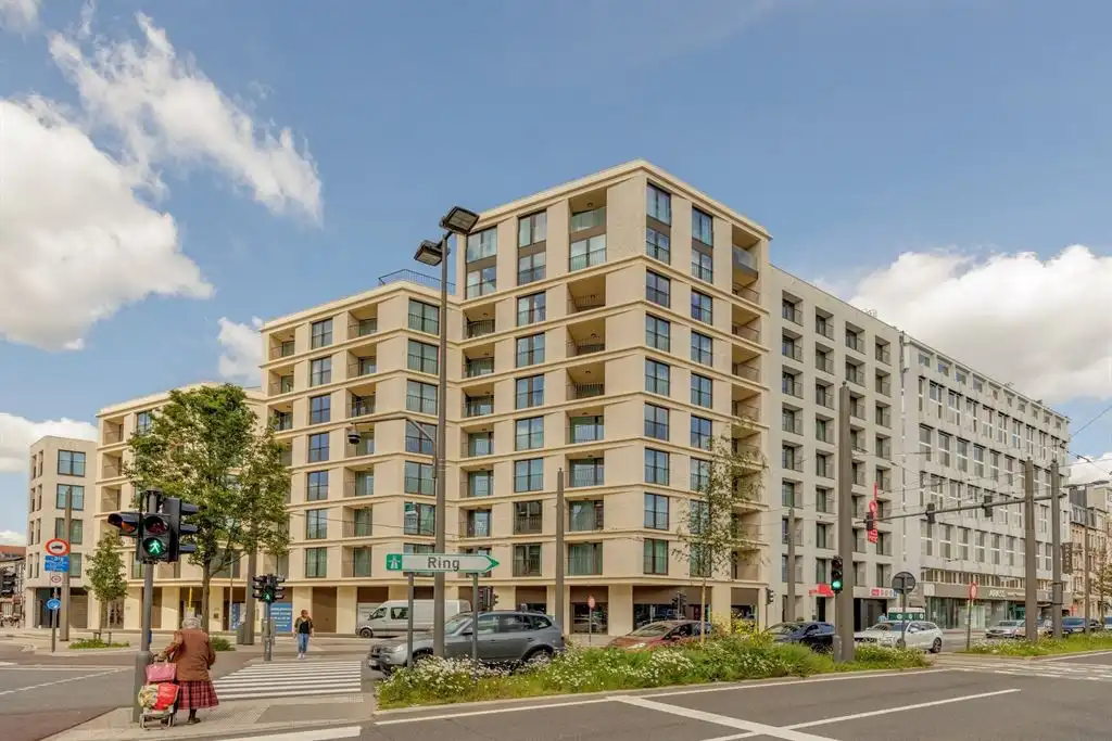 Nieuwbouwappartement met luxe terras foto 20