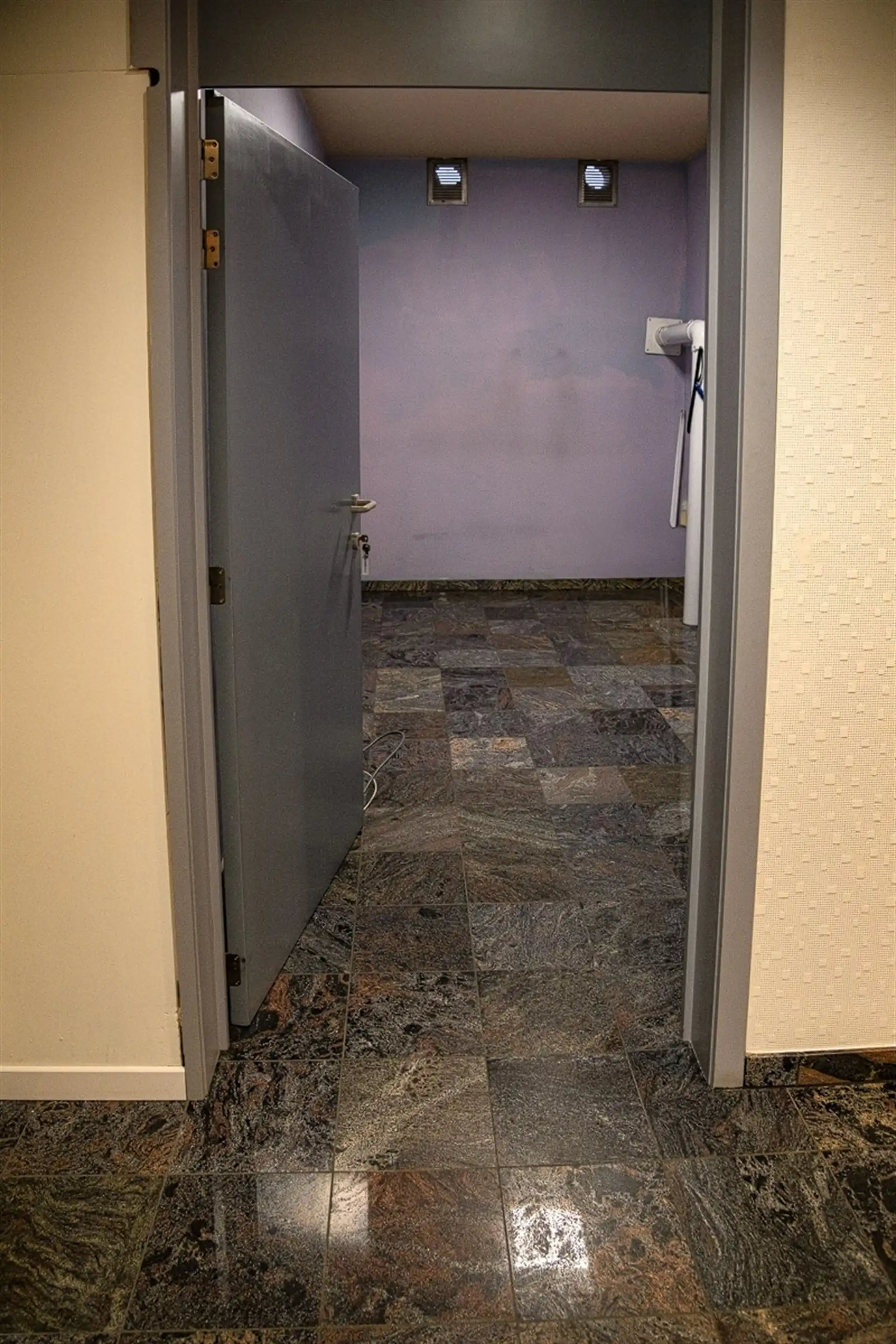 Gelijkvloers handelspand te Lummen. foto 9