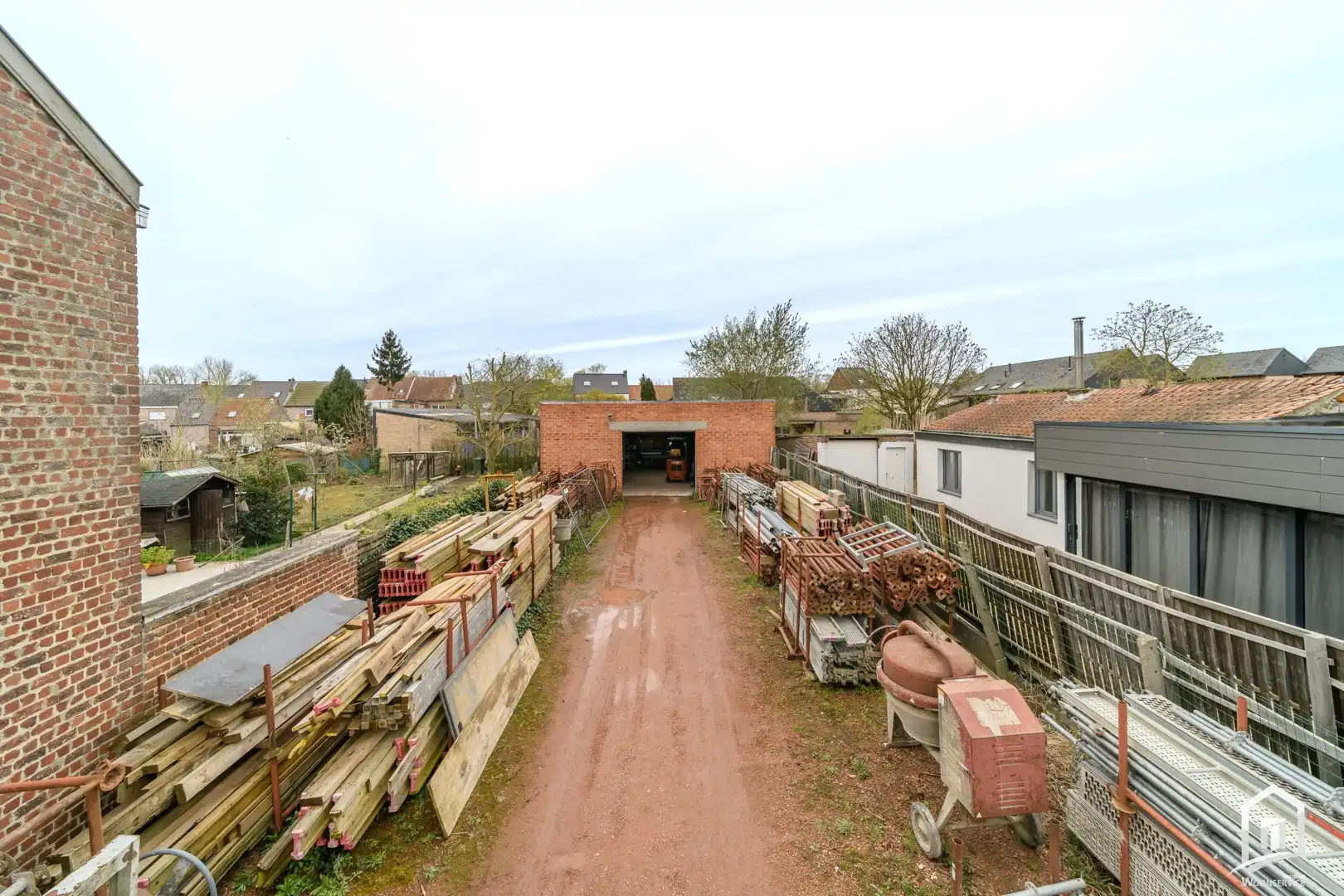 Veelzijdige bouwgrond met magazijn te Denderleeuw foto 3