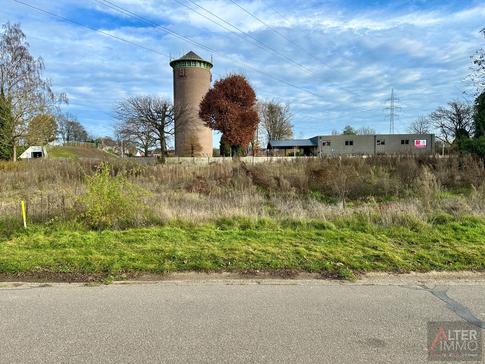Lot 4 Bouwgrond voor halfopen bebouwing op 4a 35ca foto 3