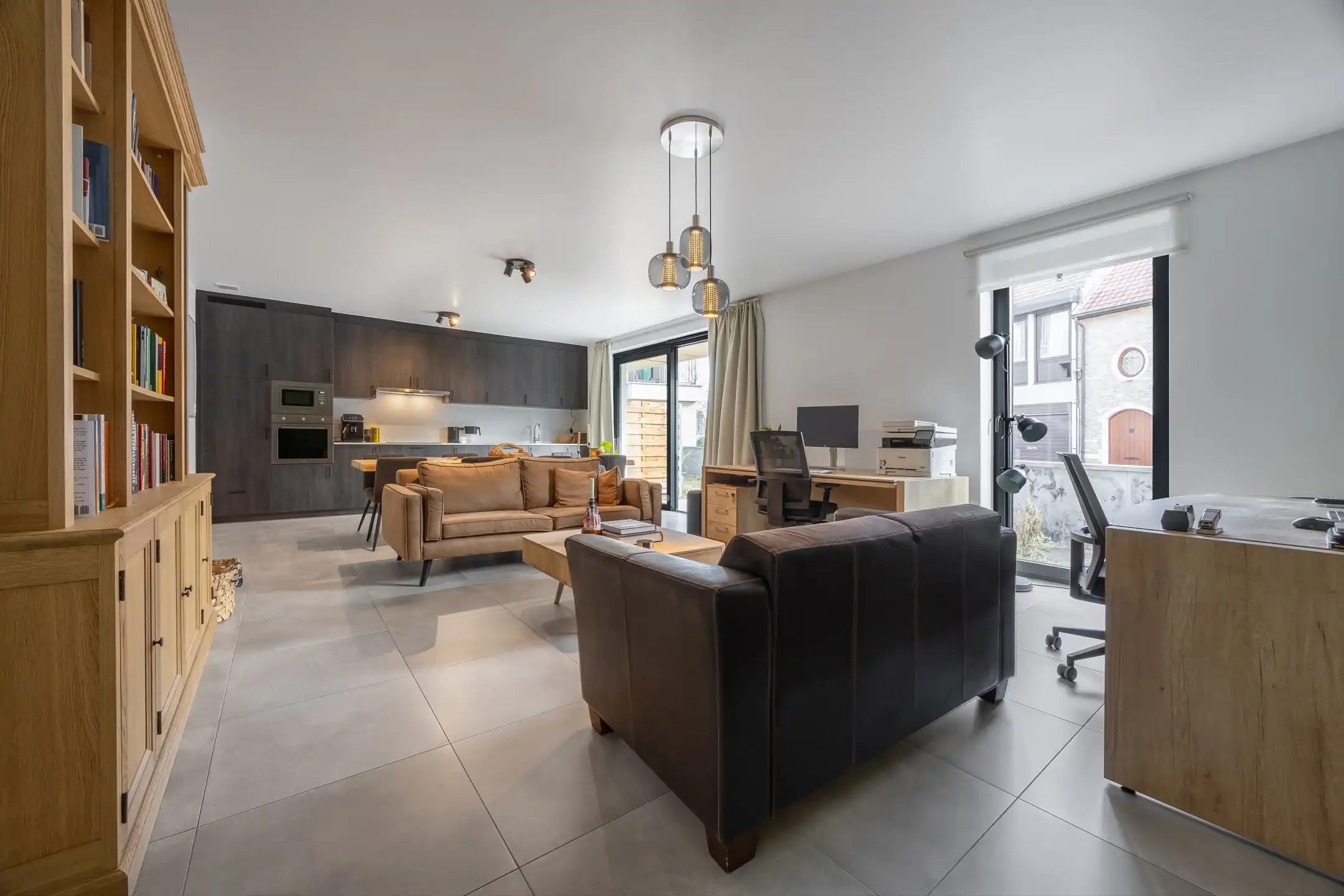 Modern en lichtrijk appartement te koop in hartje zandhoven foto 4