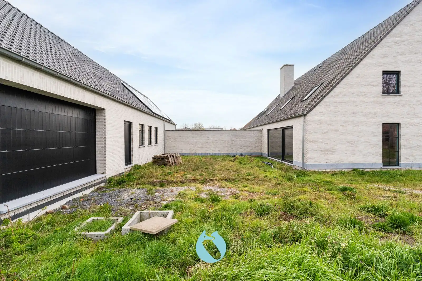 Nieuwbouw halfopen woning met loods op landelijke locatie foto 7