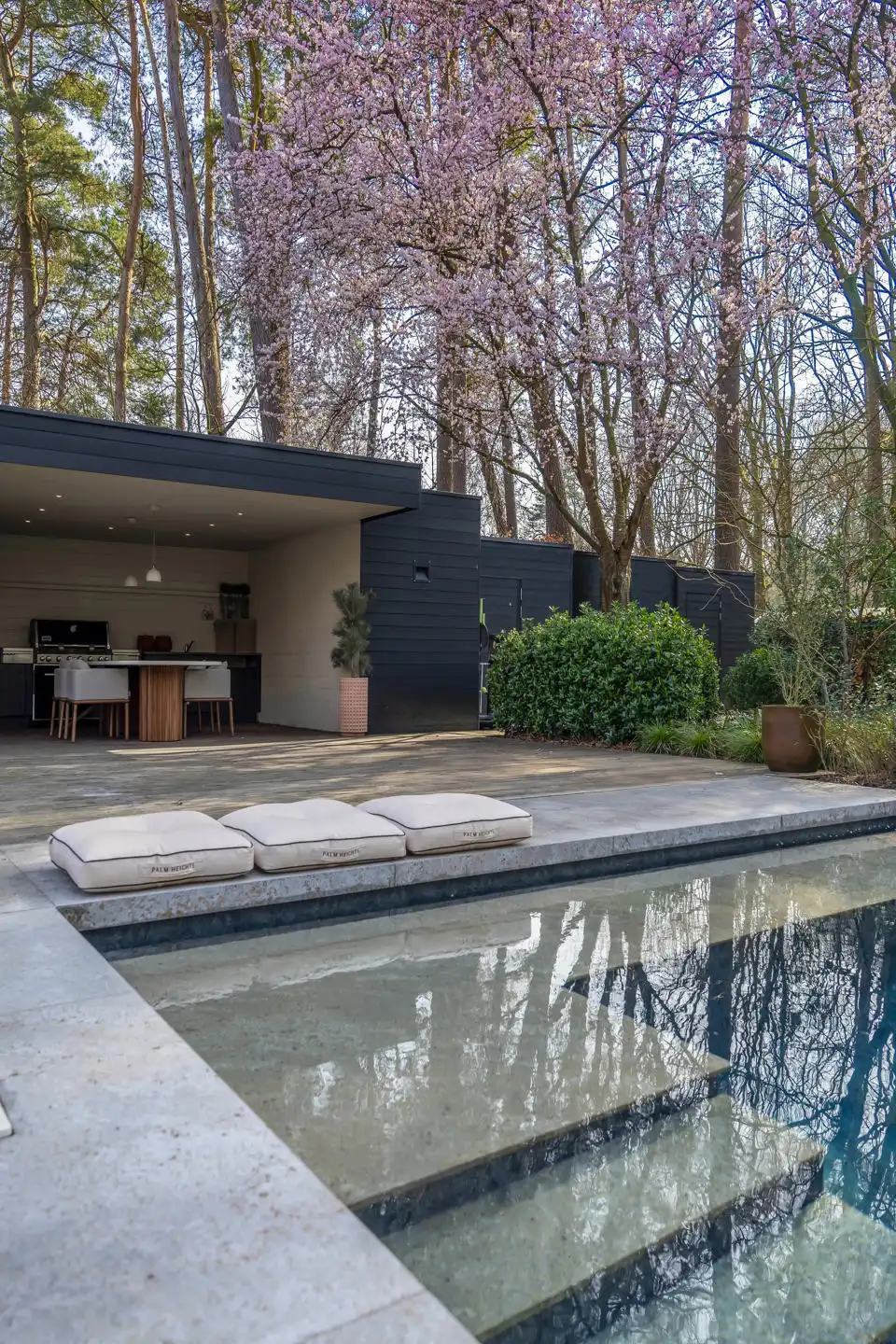 Architectenvilla met zwembad en ZW tuin in Hof Ter Linden foto 32