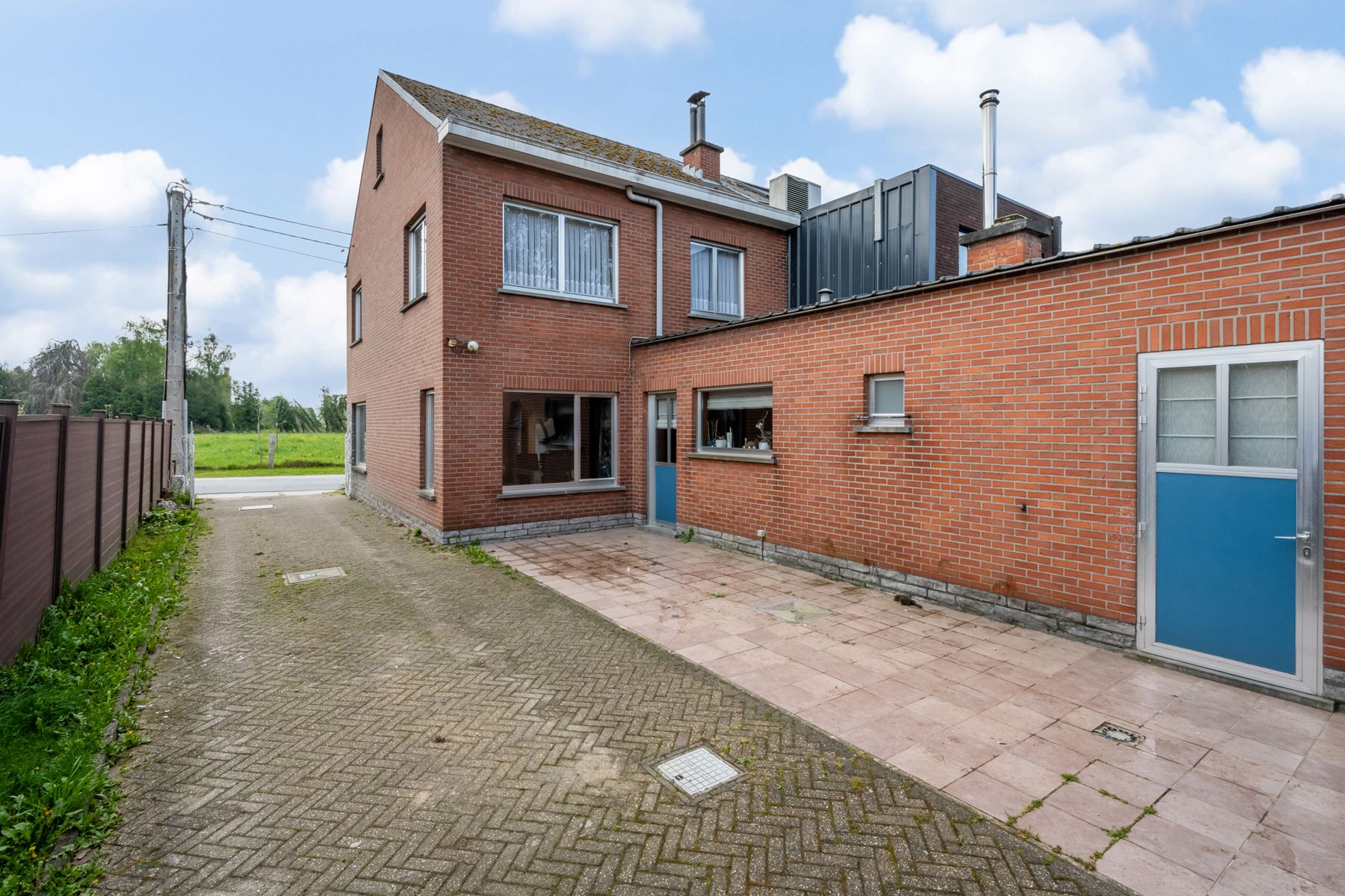 Gezellige halfopen bebouwing met ruime tuin en EPC-label B! foto 3
