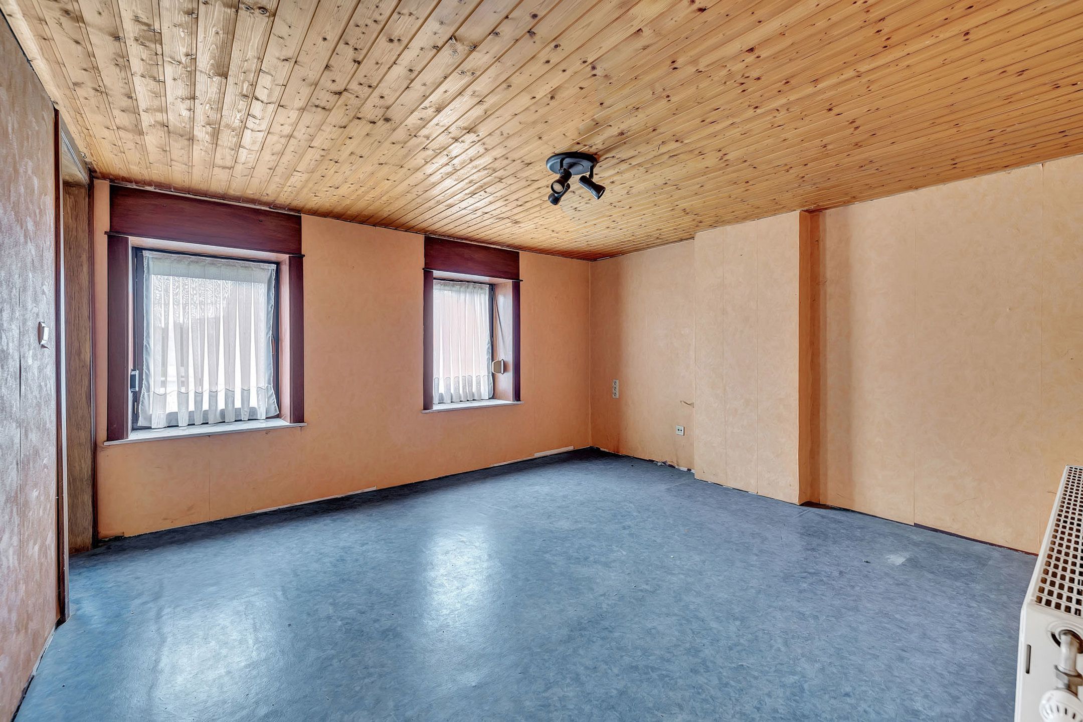 Te renoveren halfopen bebouwing met 2 slaapkamers  foto 20