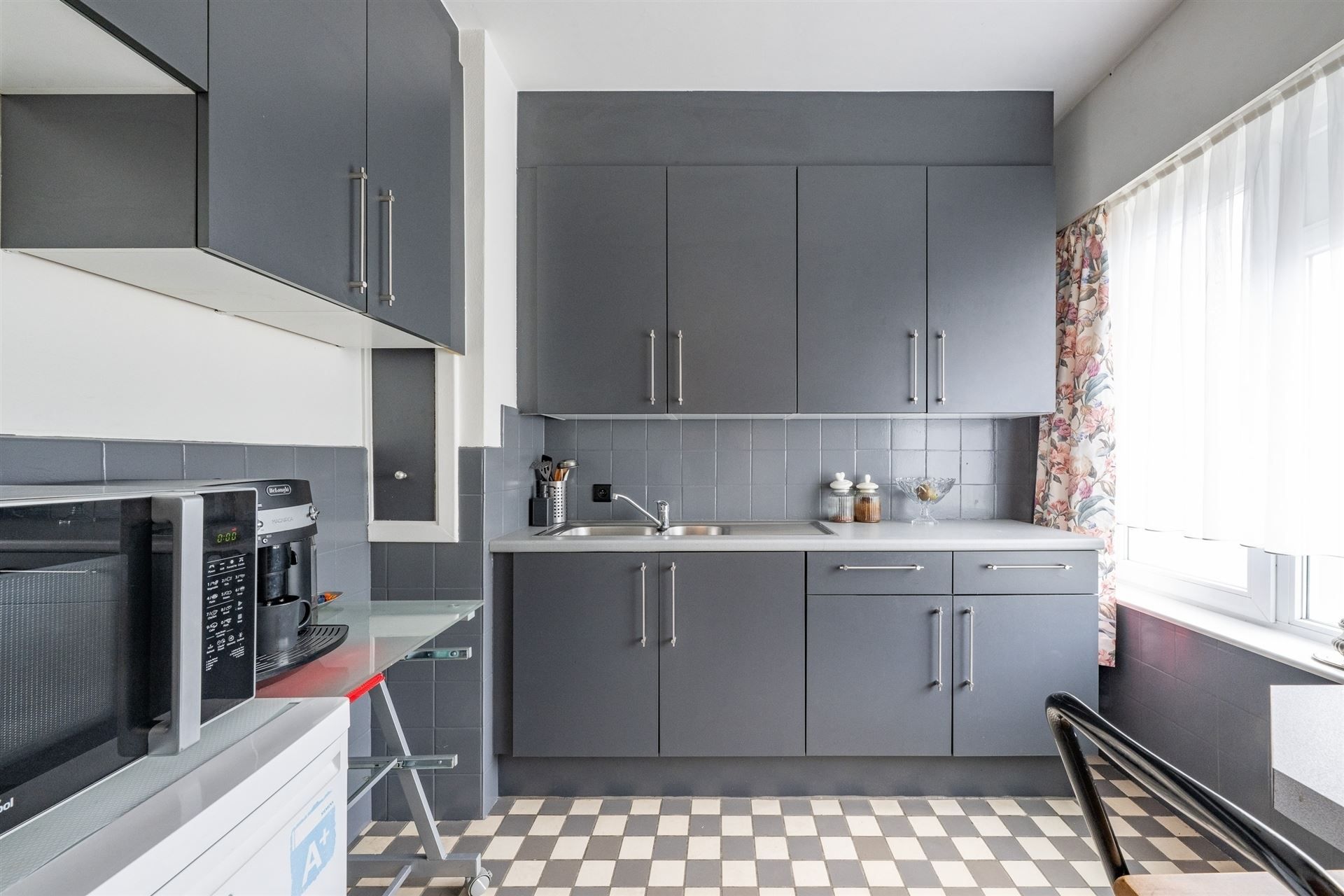 Verzorgd gelijkvloers studioappartement met slaaphoek.  foto 9