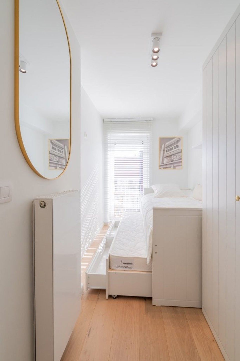 Stijlvol vakantieappartement met Terras, centraal gelegen {Lippenslaan]. foto 26