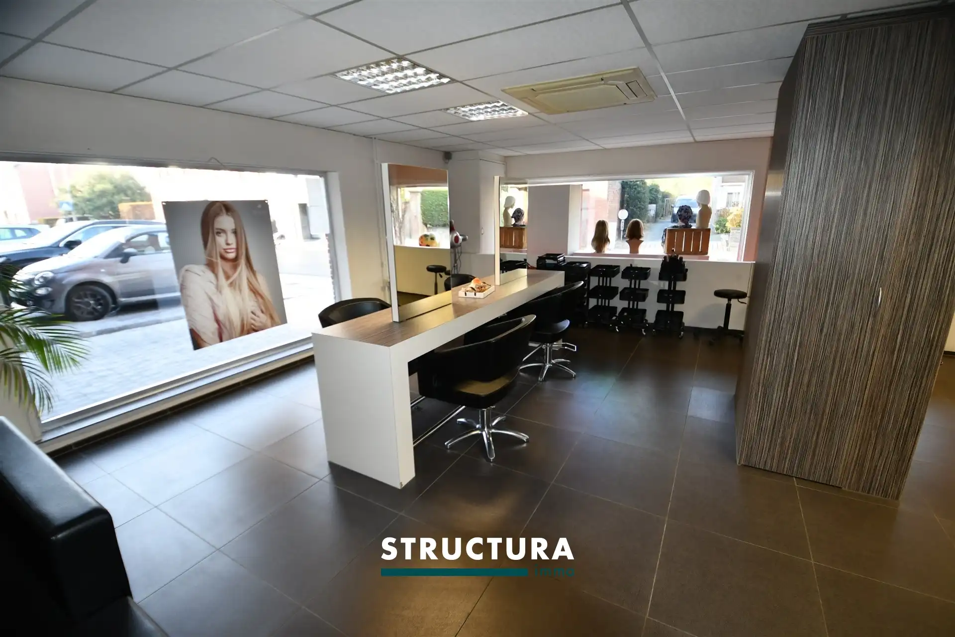 Ruime winkelruimte +/- 250 m² foto 6