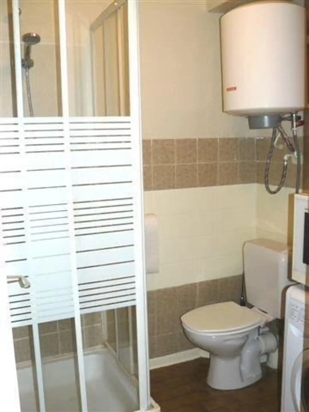 Studio in Genk-Centrum - ideaal voor eigen gebruik of als investering! foto 5