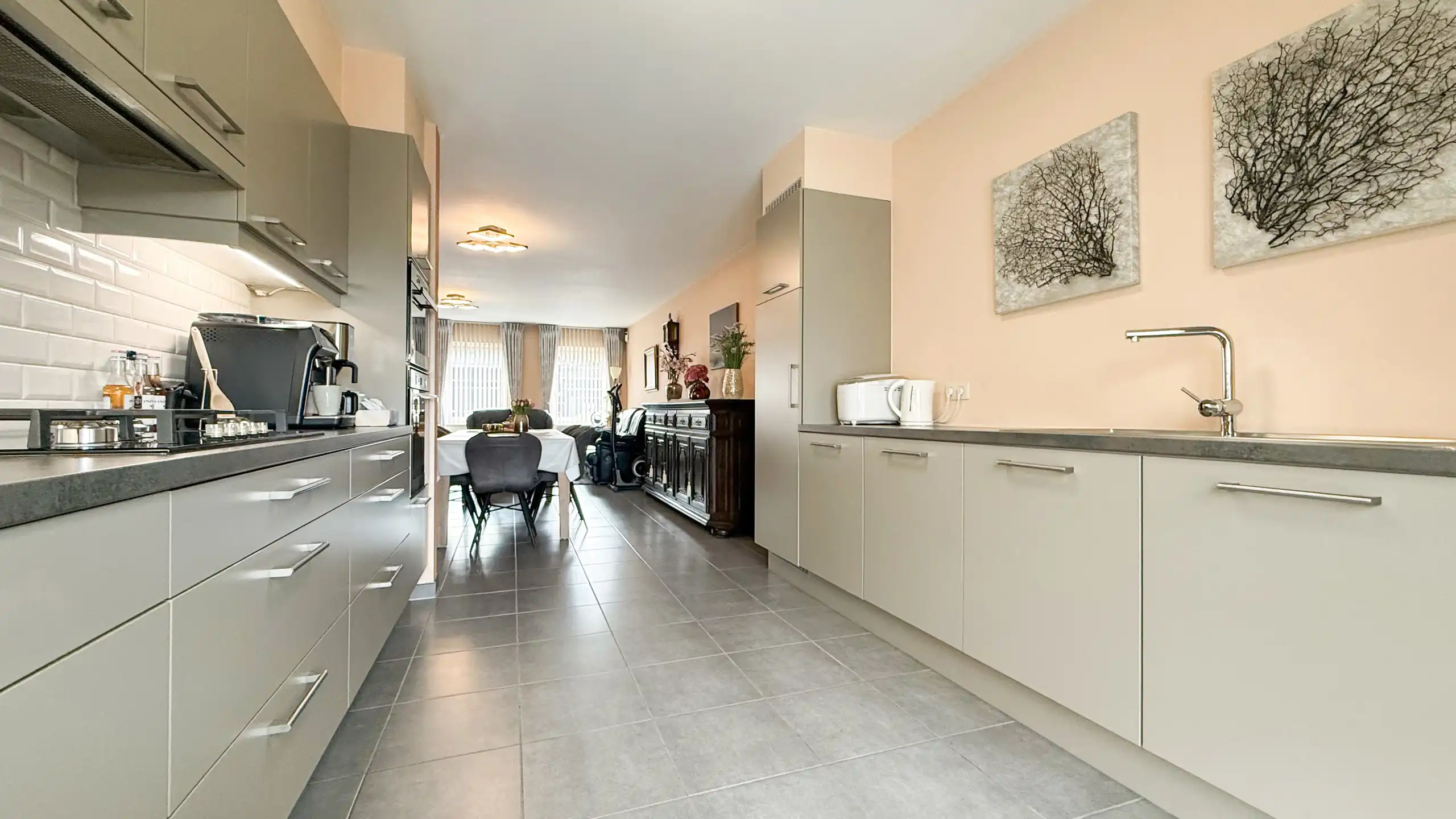 Ruim gelijkvloers appartement met tuin en parking foto 17