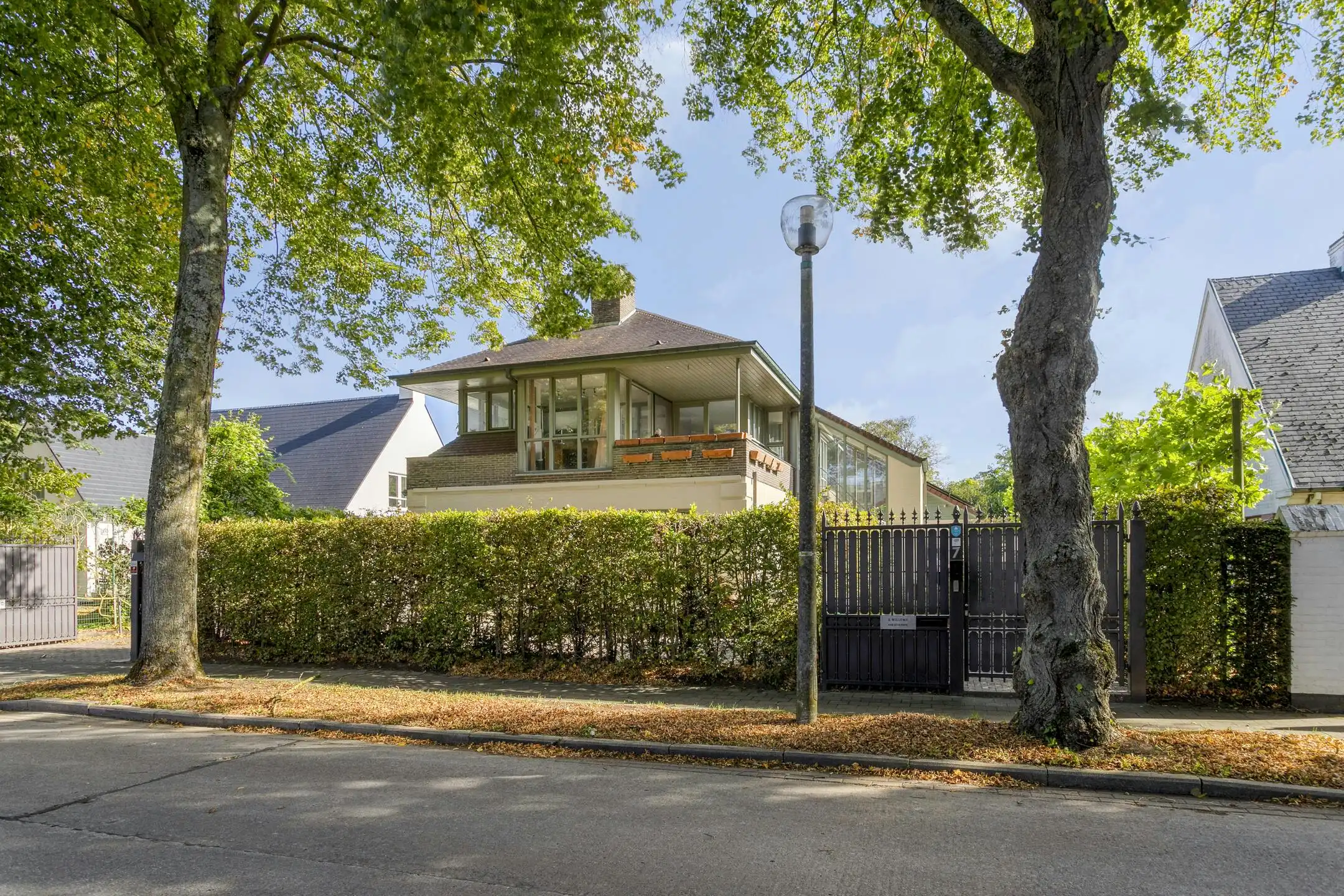 Unieke eigendom met veelzijdige mogelijkheden te Sint-Andries foto 2