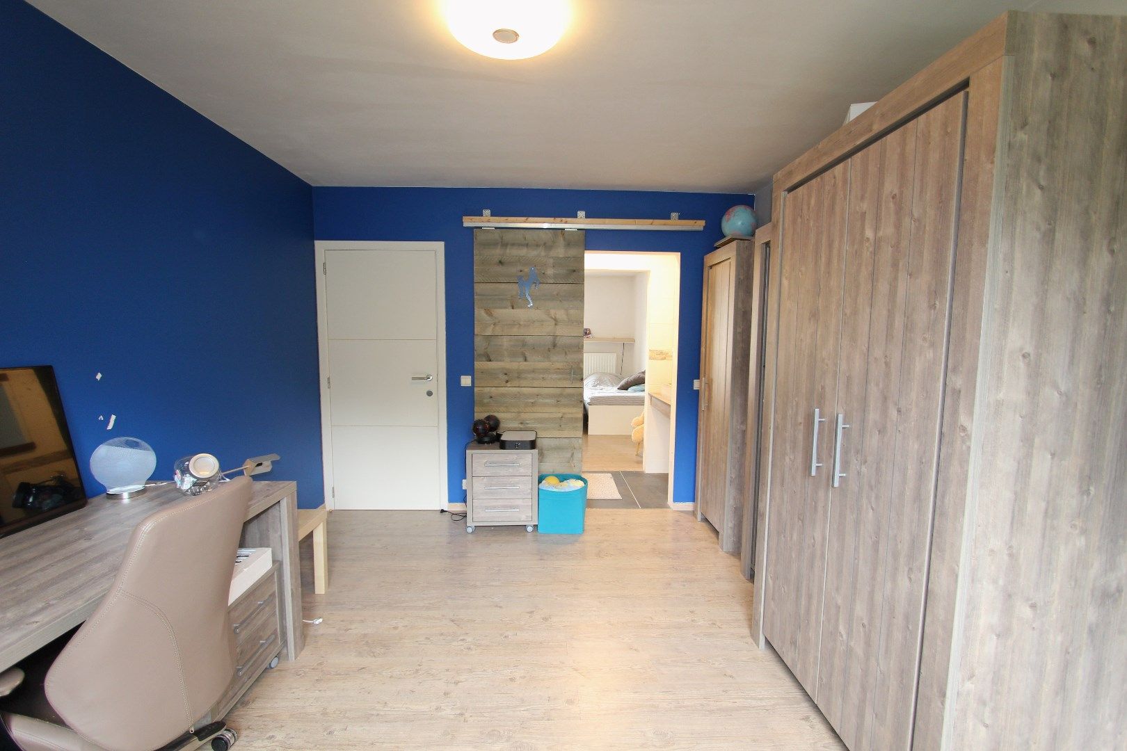 RECENTE WONING MET 5 SLAAPKAMERS EN GROTE TUIN foto 22